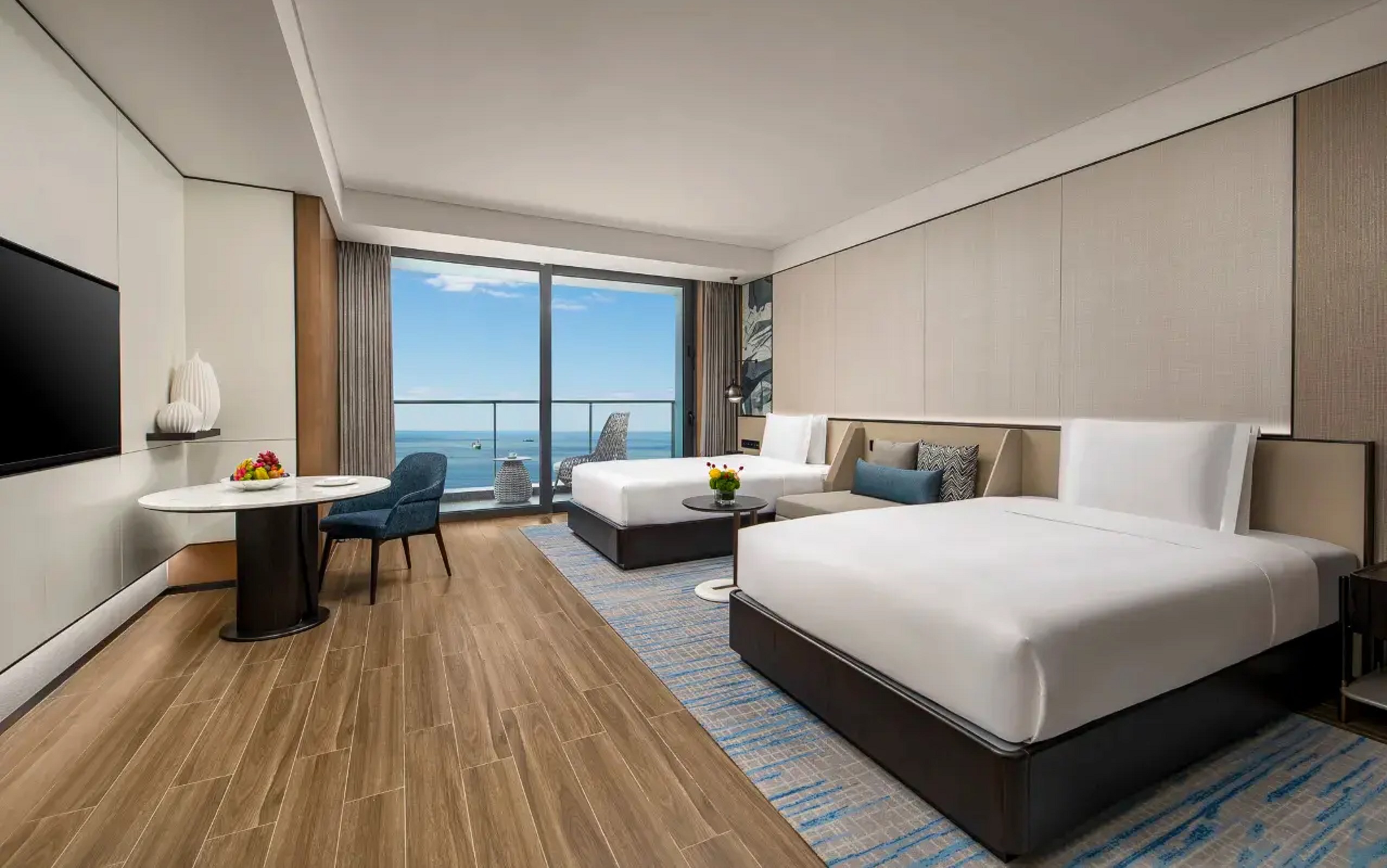 Quadruple Ocean Front Two Double Beds