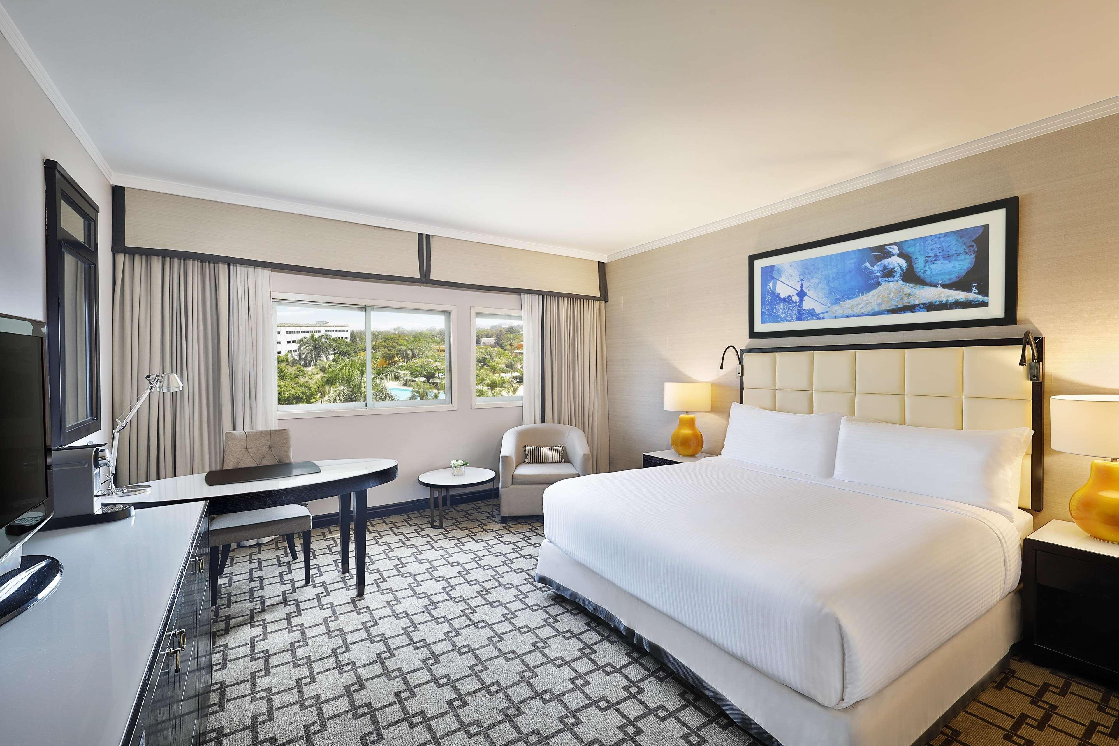 Room Guest Room King Bed