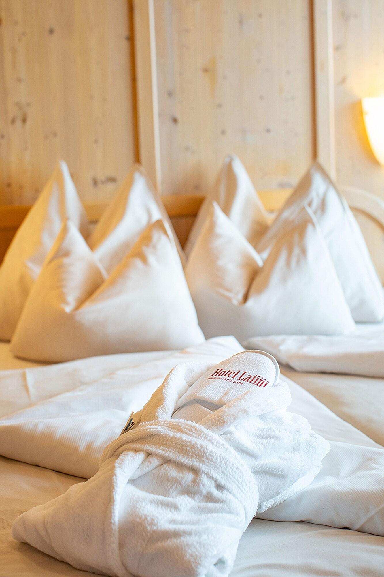 Junior Suite Mountain View