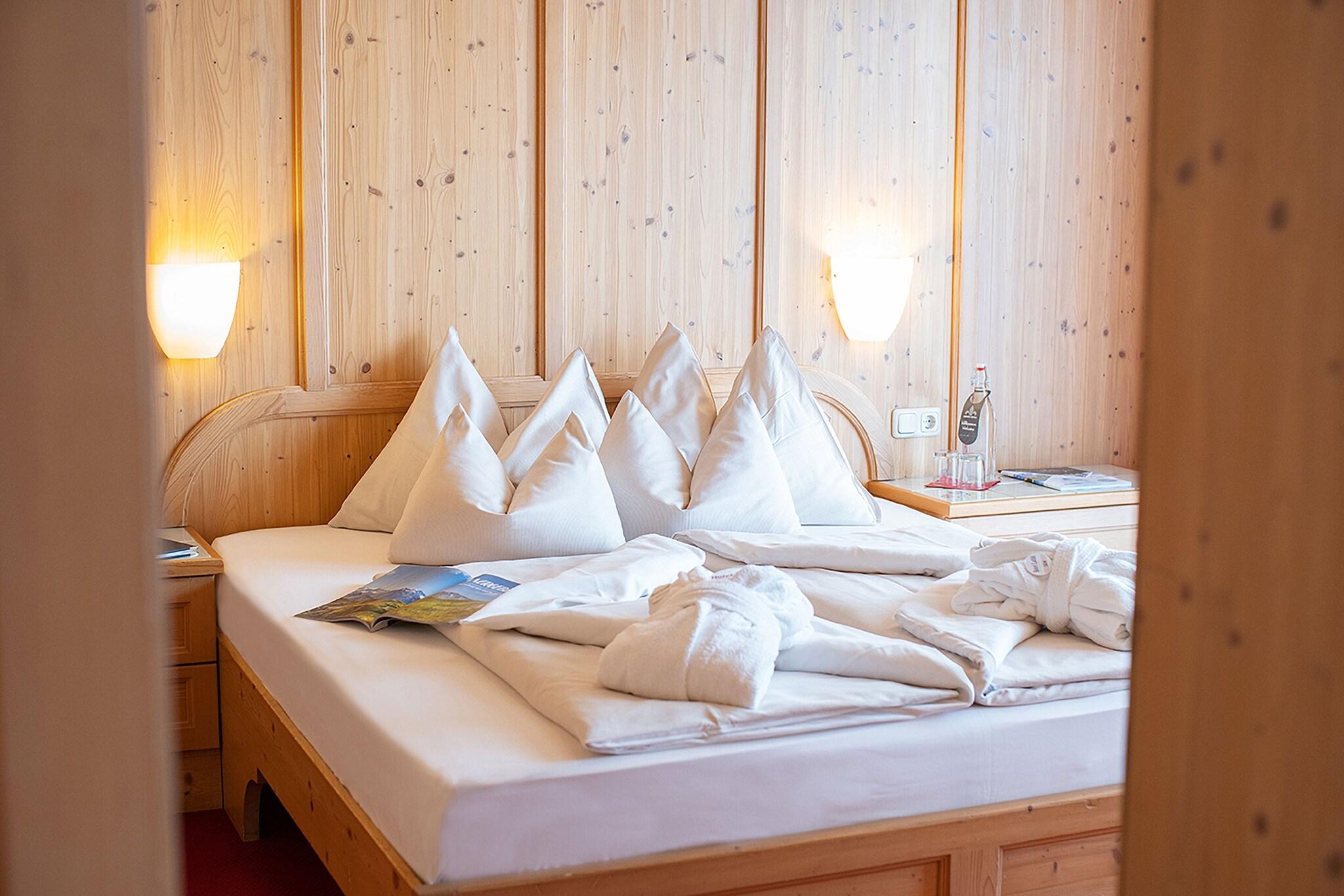 Junior Suite Mountain View