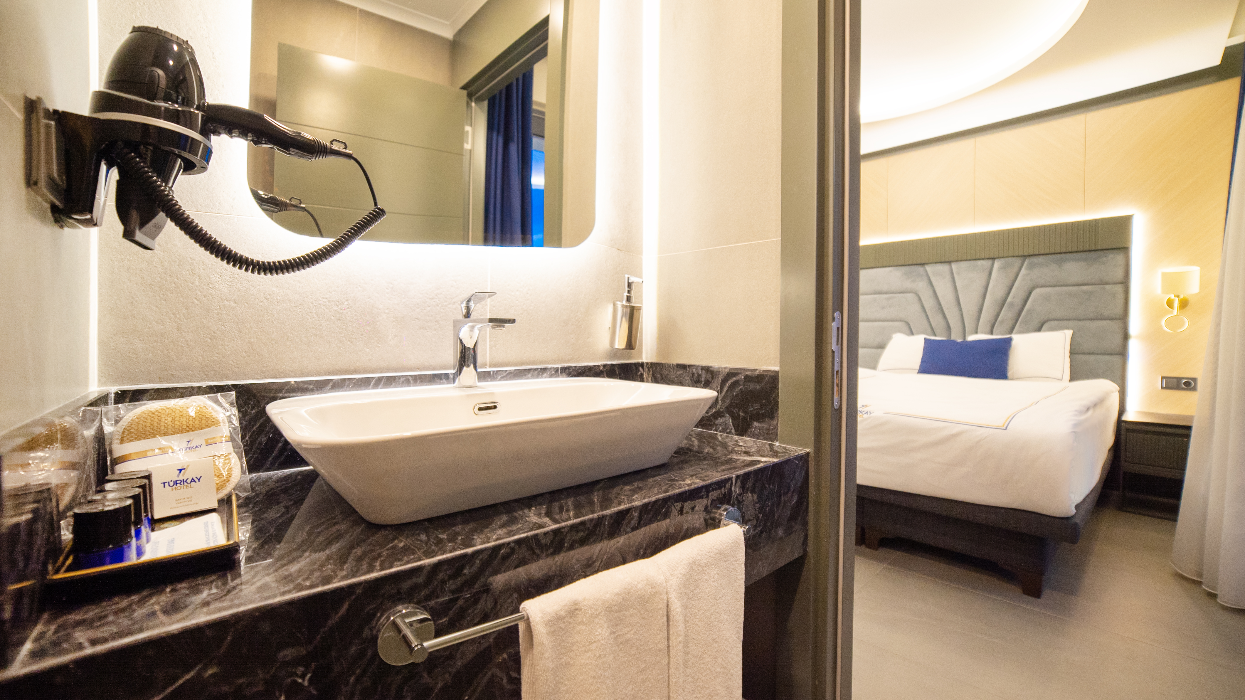 Double or Twin Deluxe