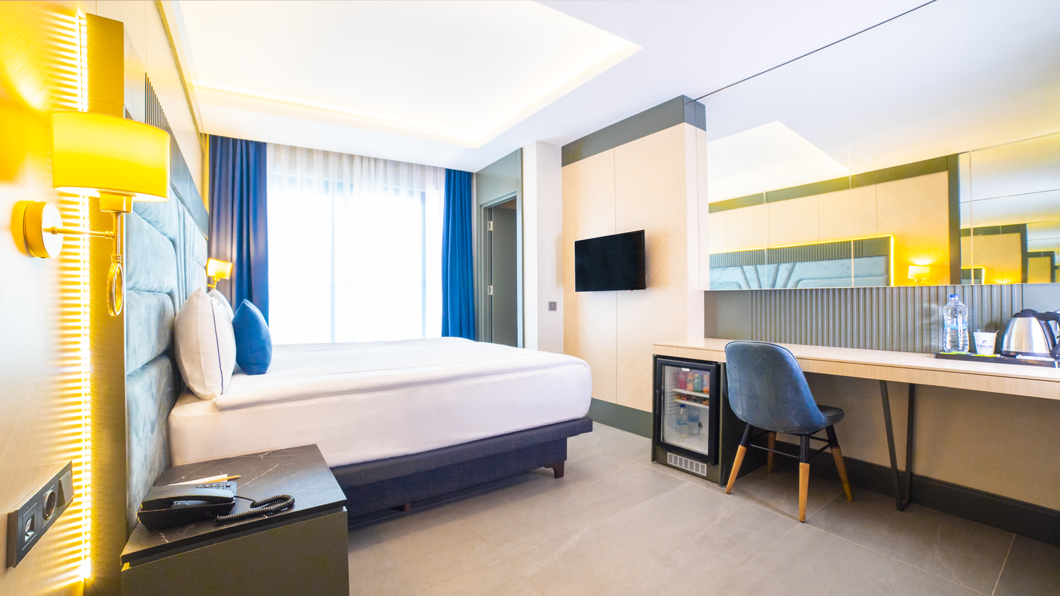 Double or Twin Deluxe Sea View