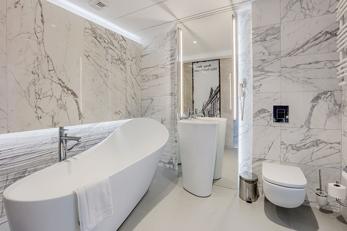 Double Superior King Bed