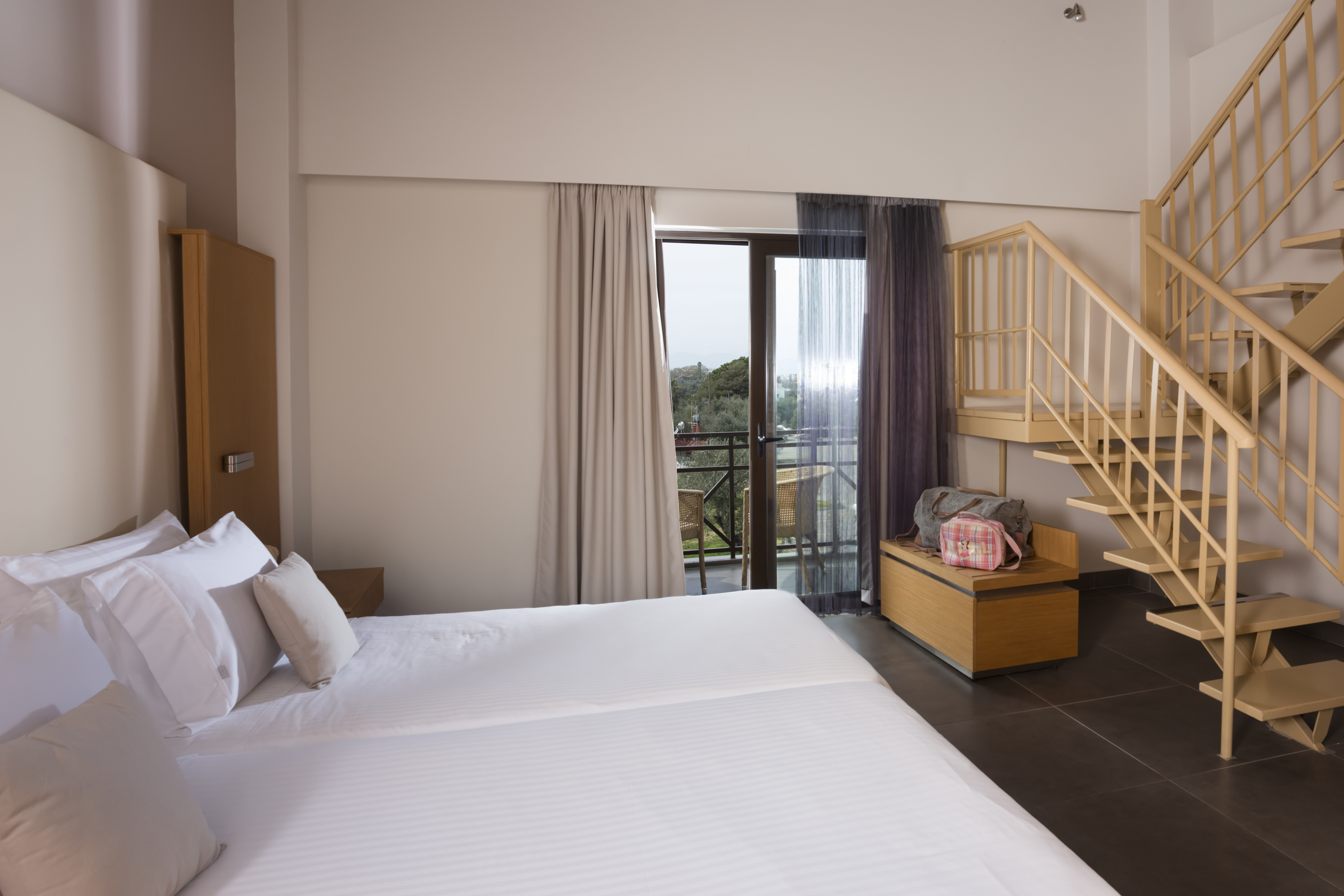 Family Room Capacity 4