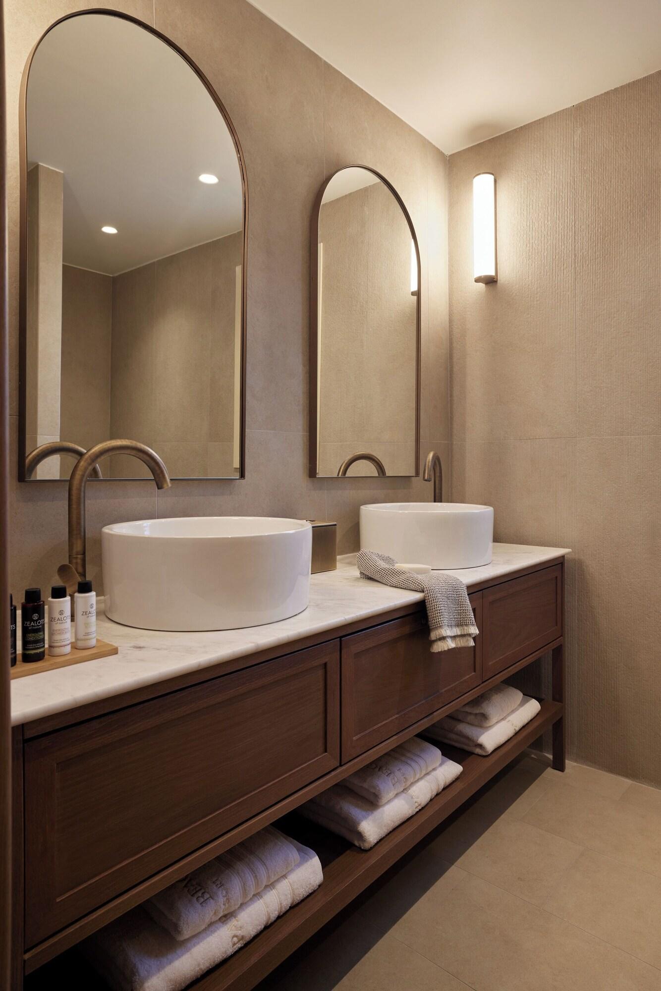 Suite with Private Pool