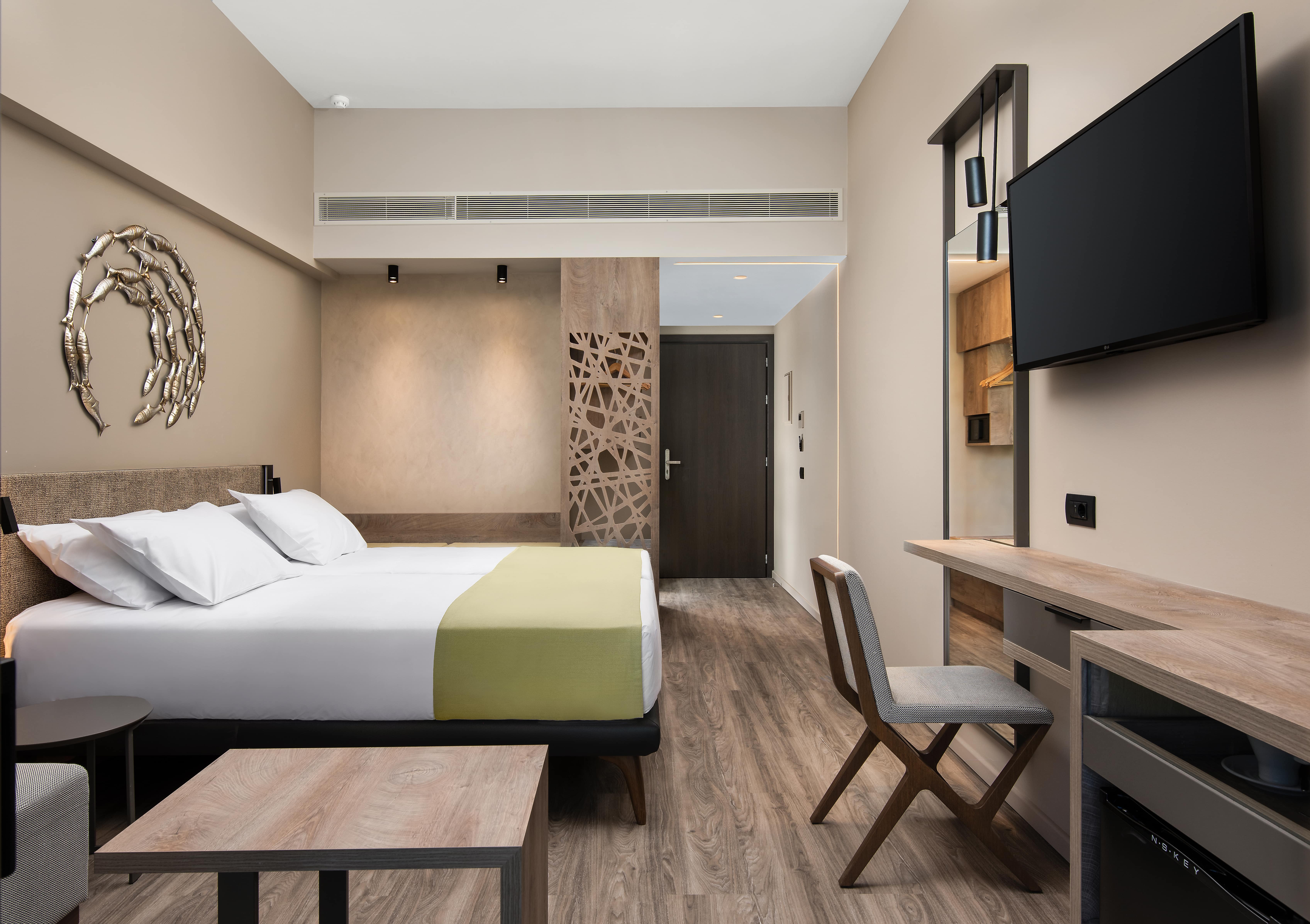 Double or Twin Deluxe Sea View