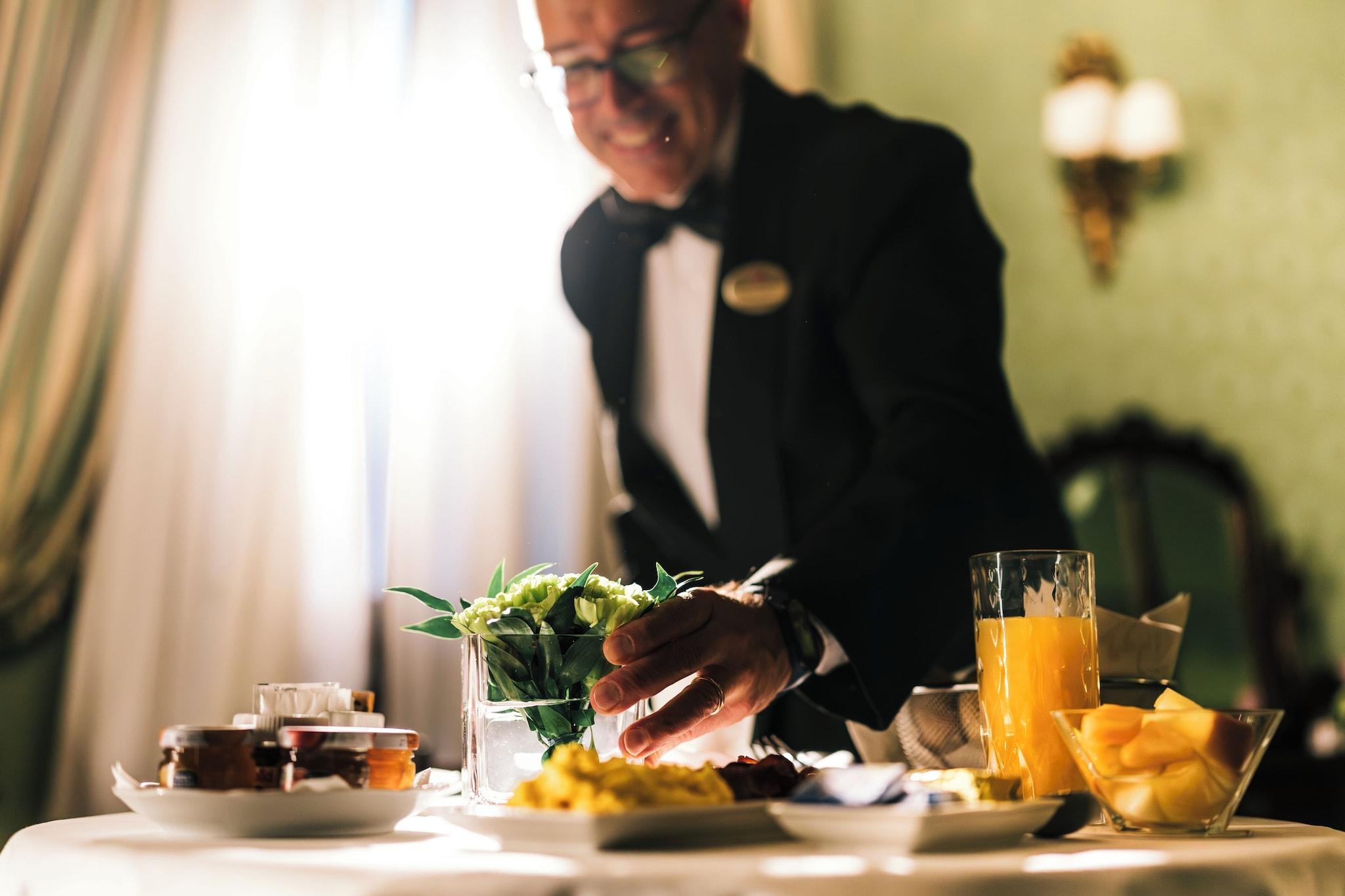 Junior Suite Canal View