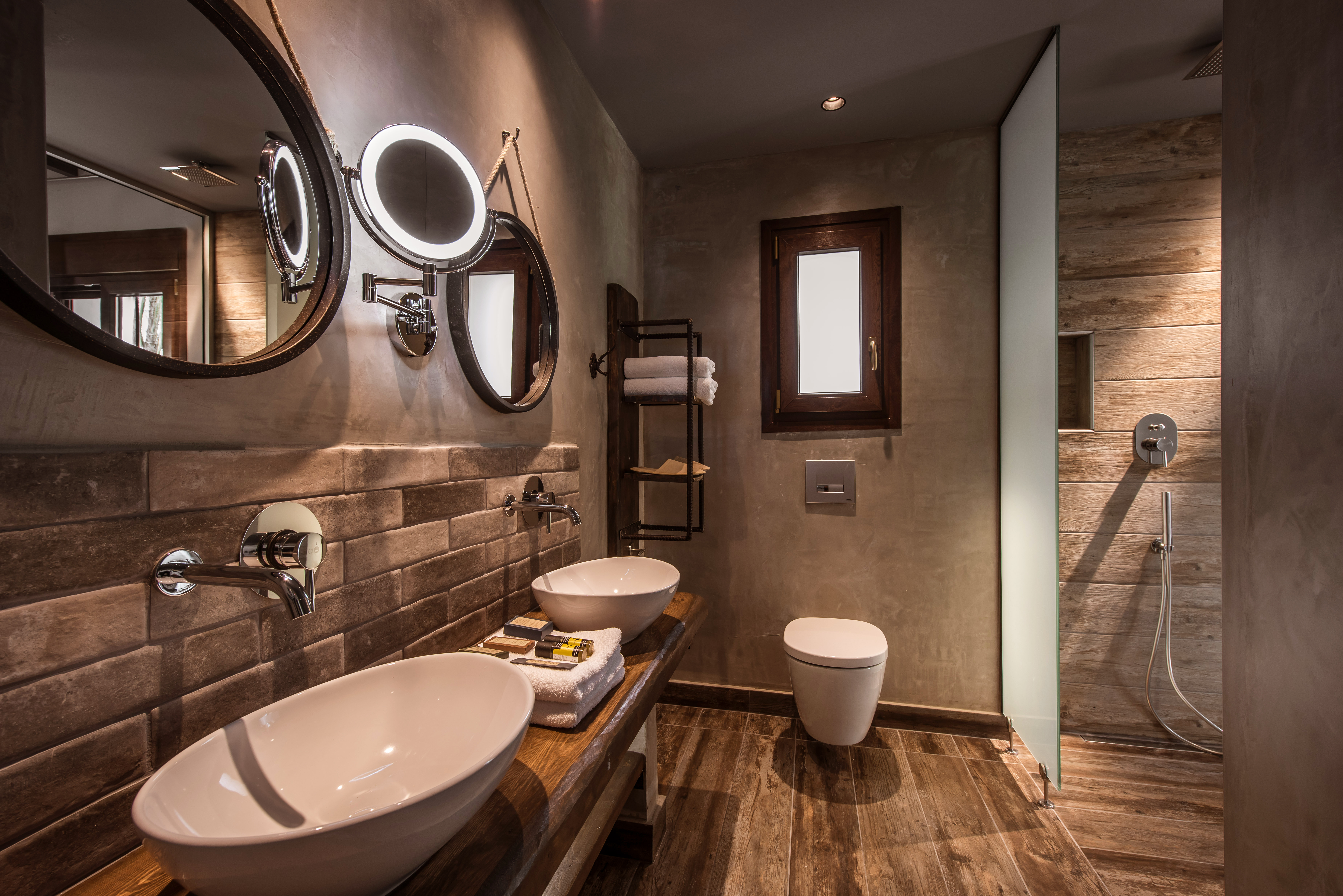 Double or Twin Deluxe