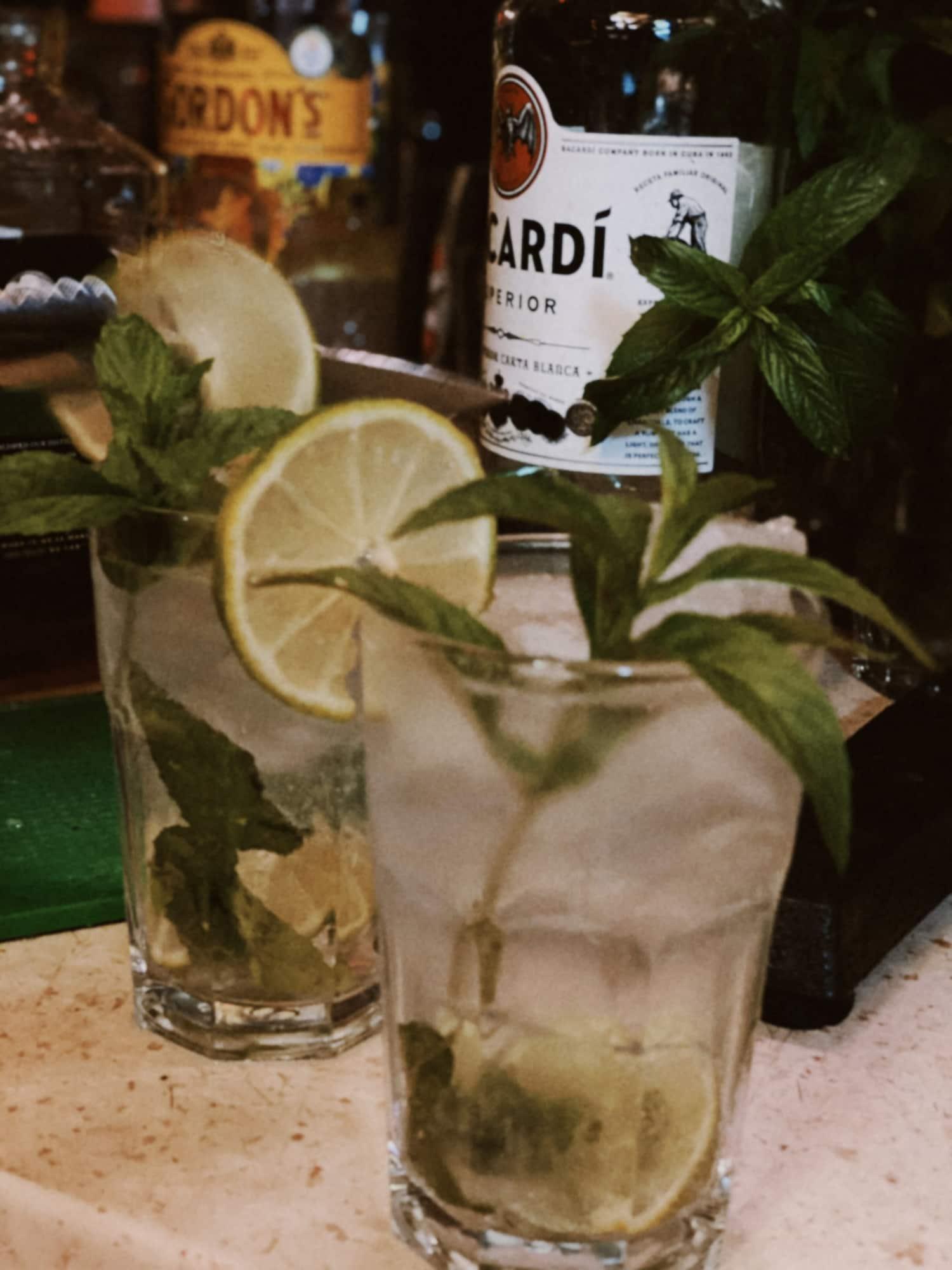 Bar