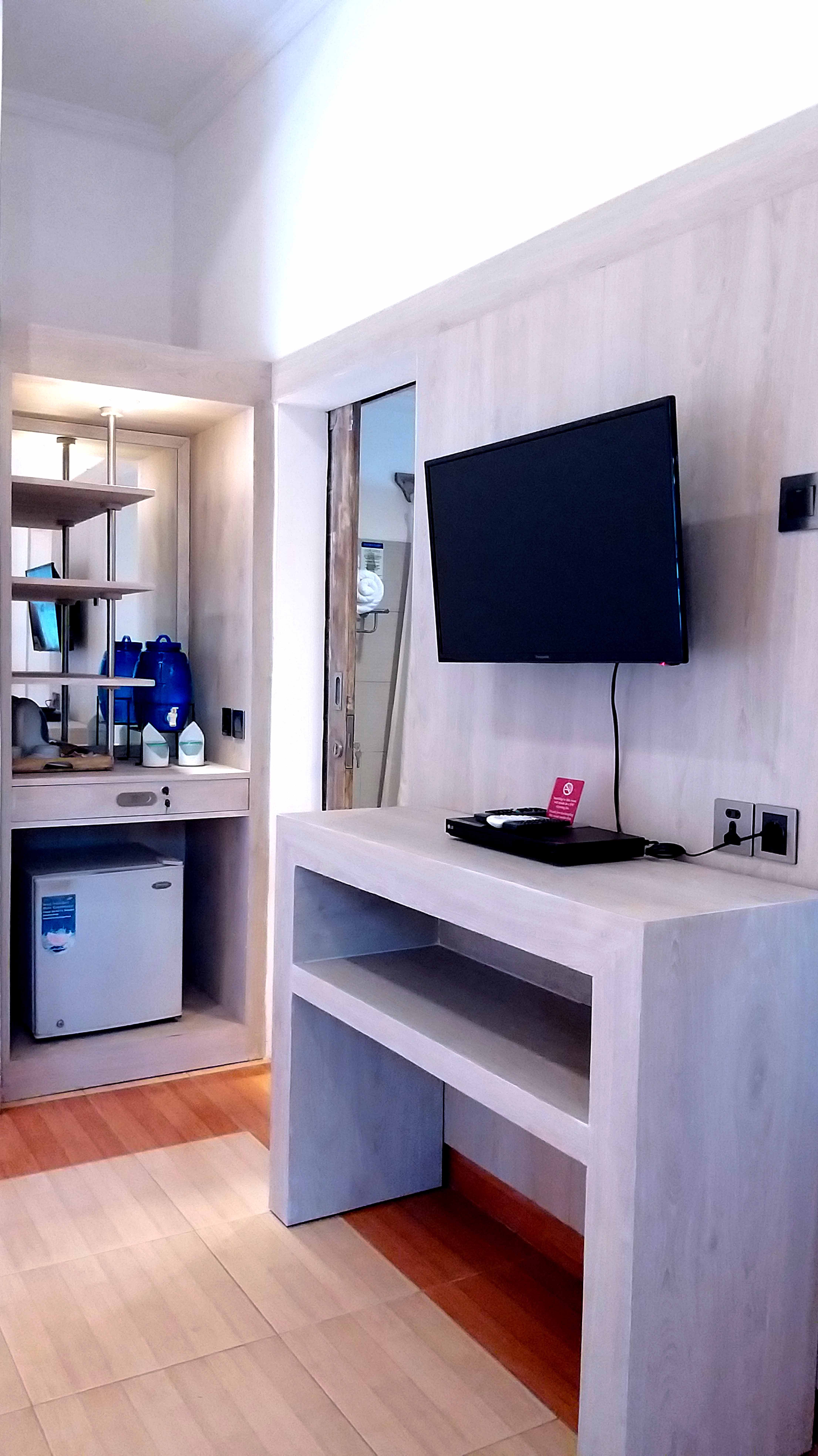 Double Deluxe Pool View