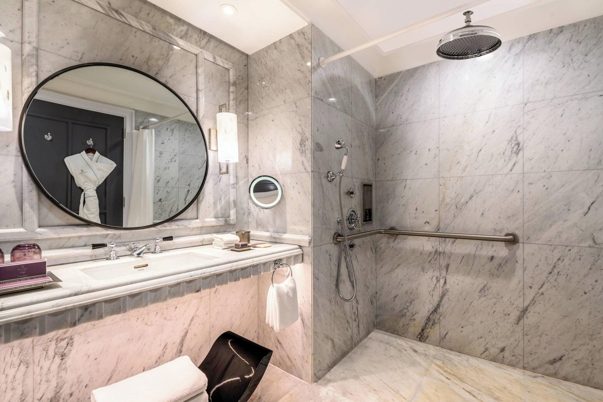 Twin Deluxe with Balcony