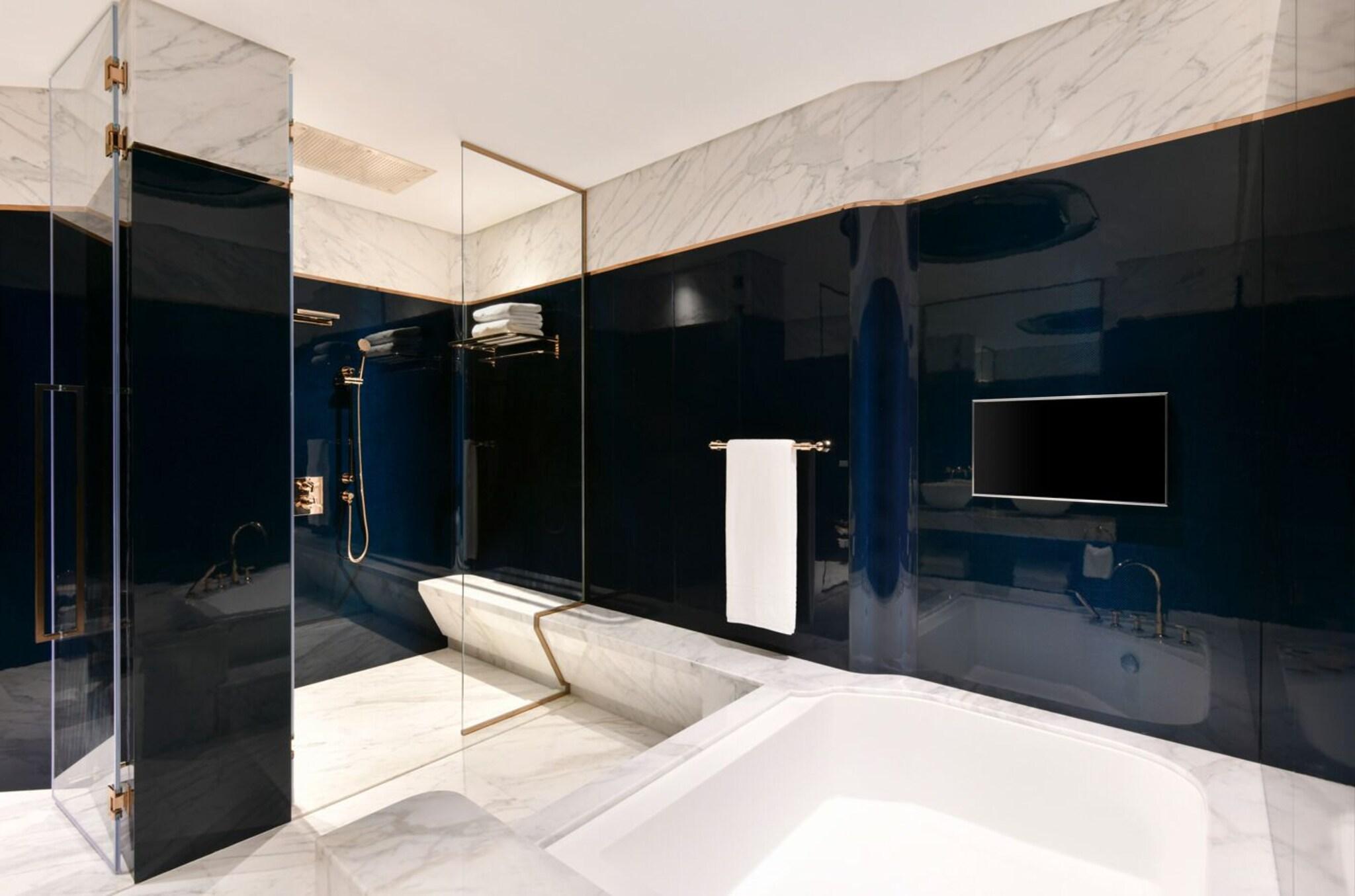 Suite with Double Bed