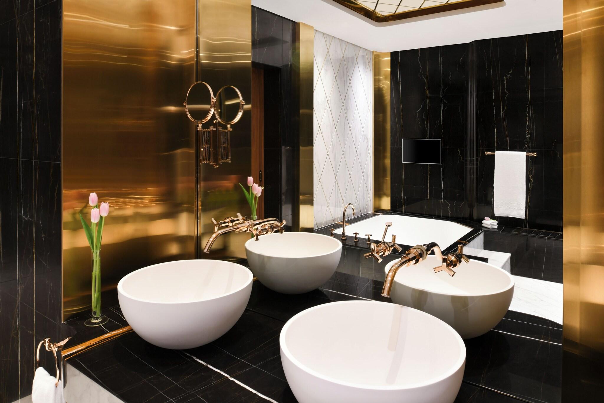 Suite with Double Bed