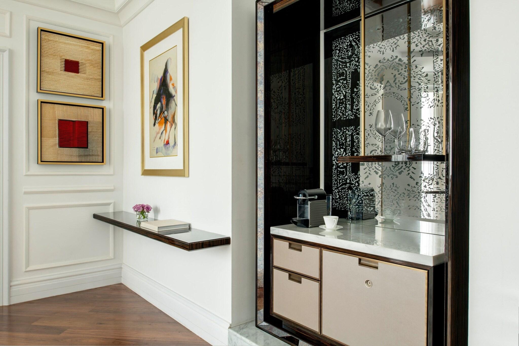 Junior Suite King Bed Non Smoking