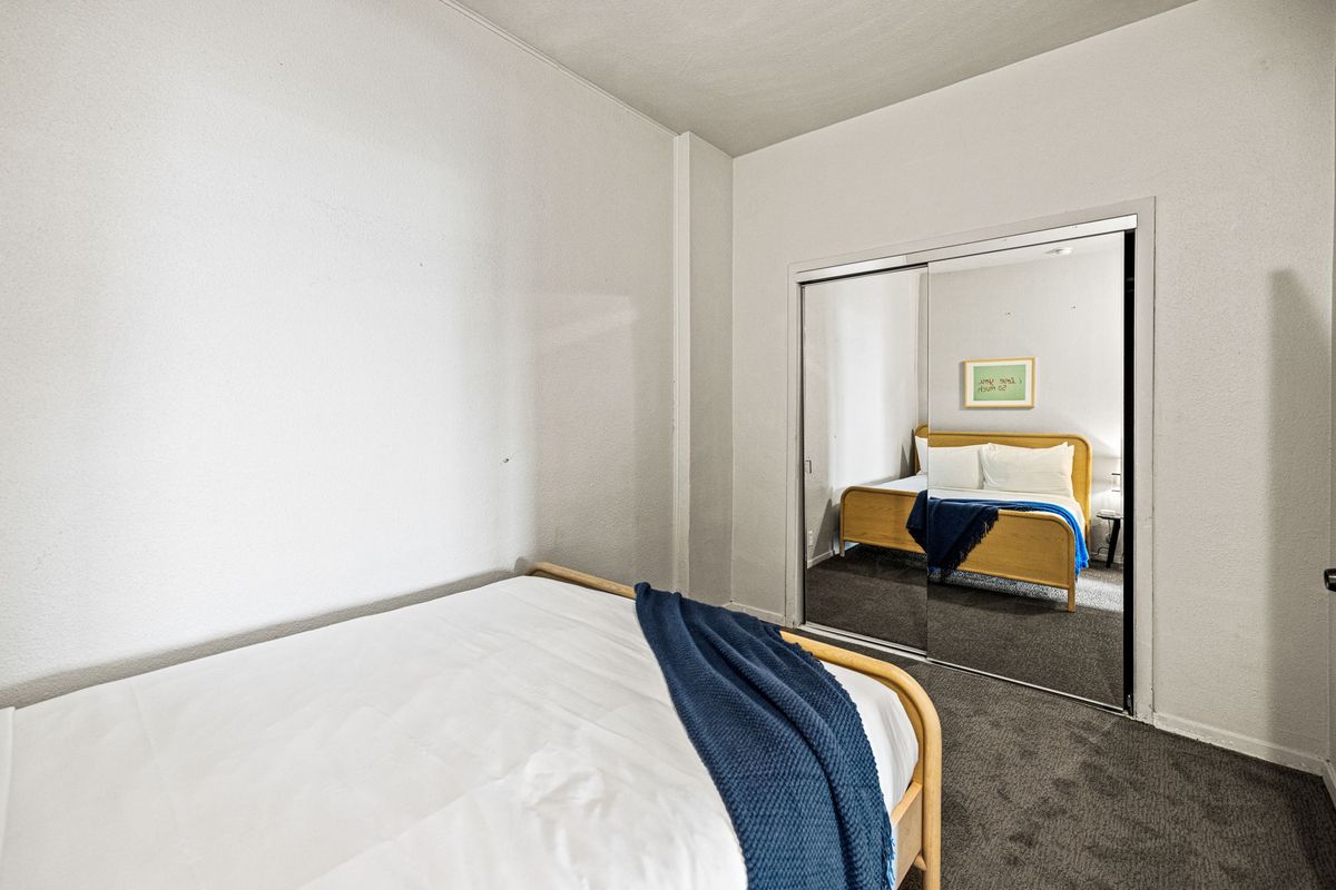 Apartment Two Bedrooms One Bathroom