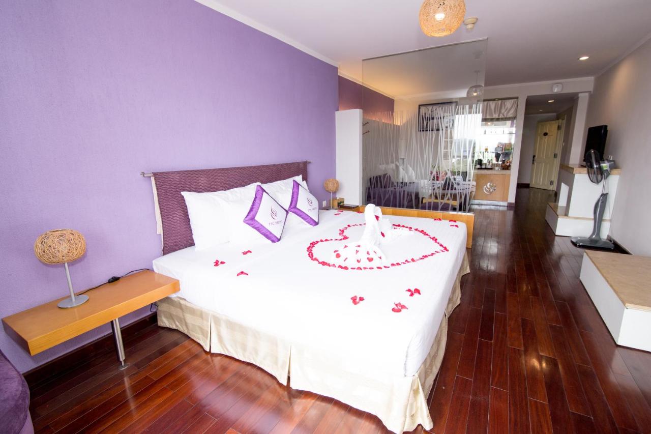 Double Premium King Bed