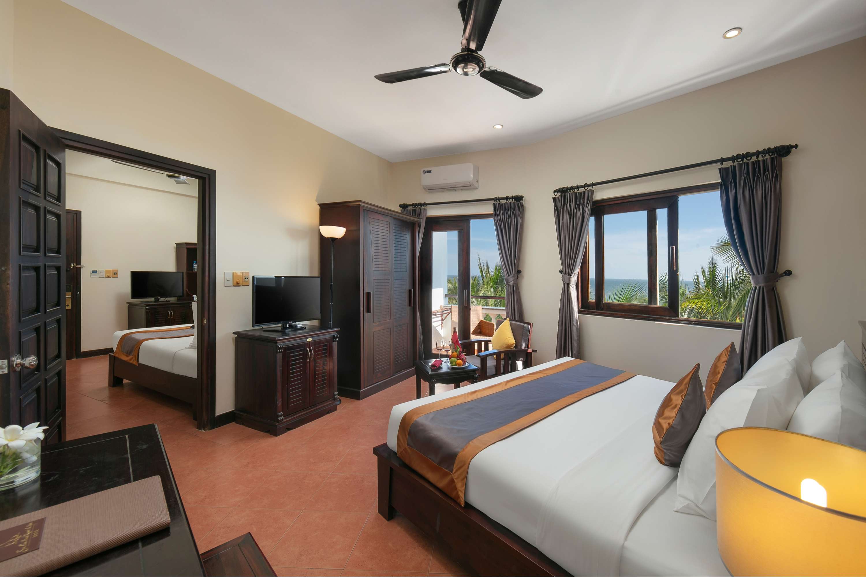 Family Room Garden View