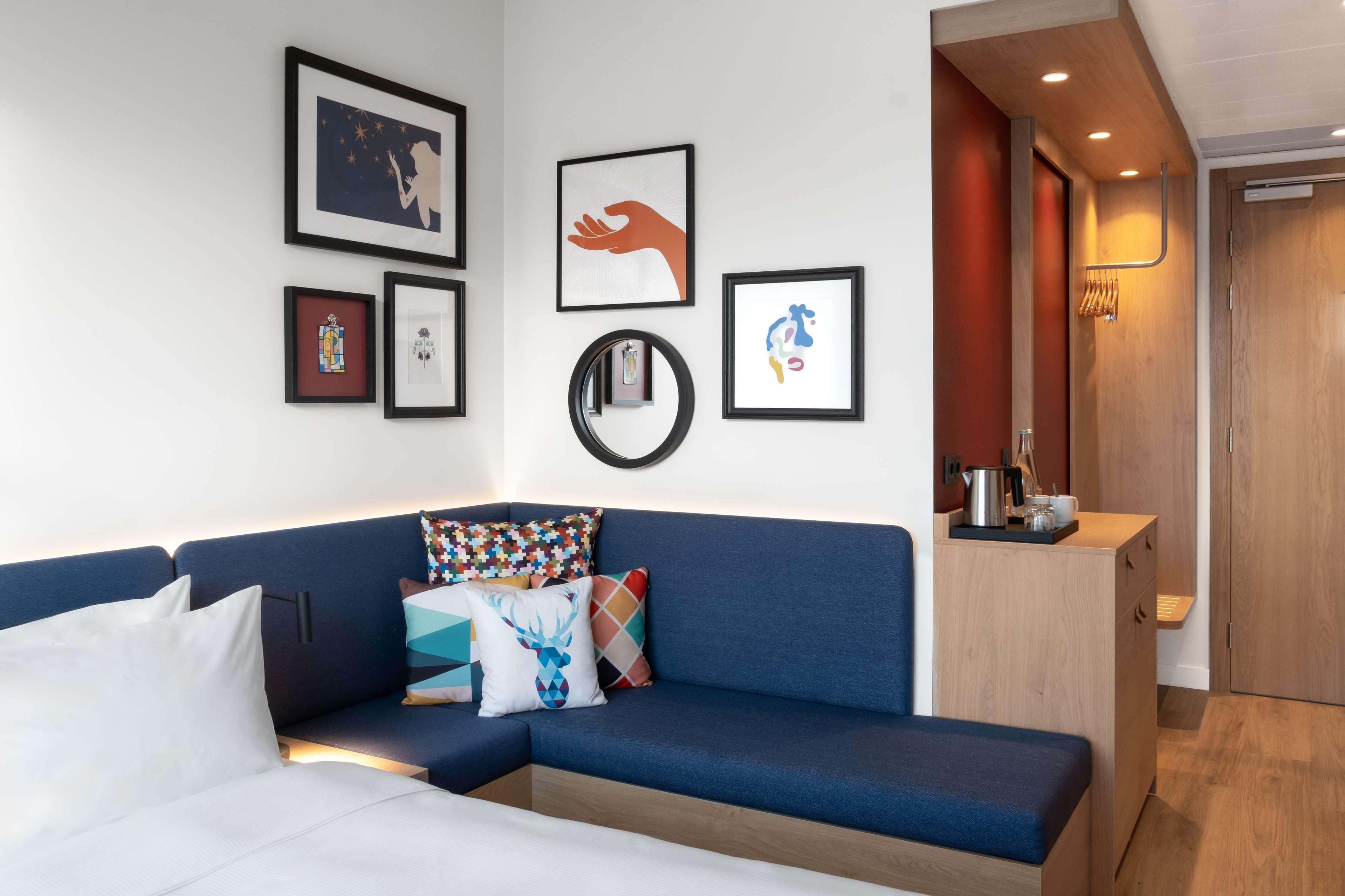 Double Queen Size Bed