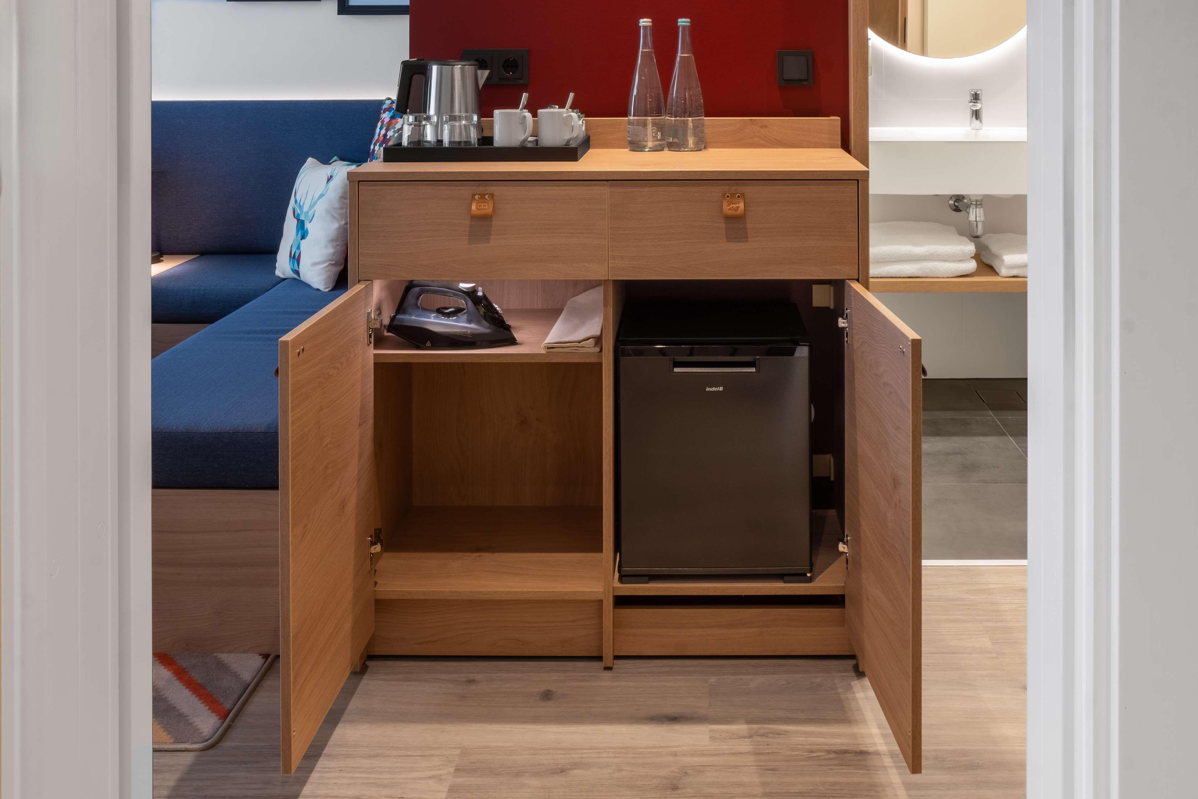 Double Accessible-queen Size Bed