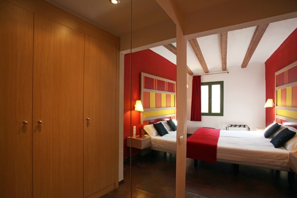 Apartment Capacity 4