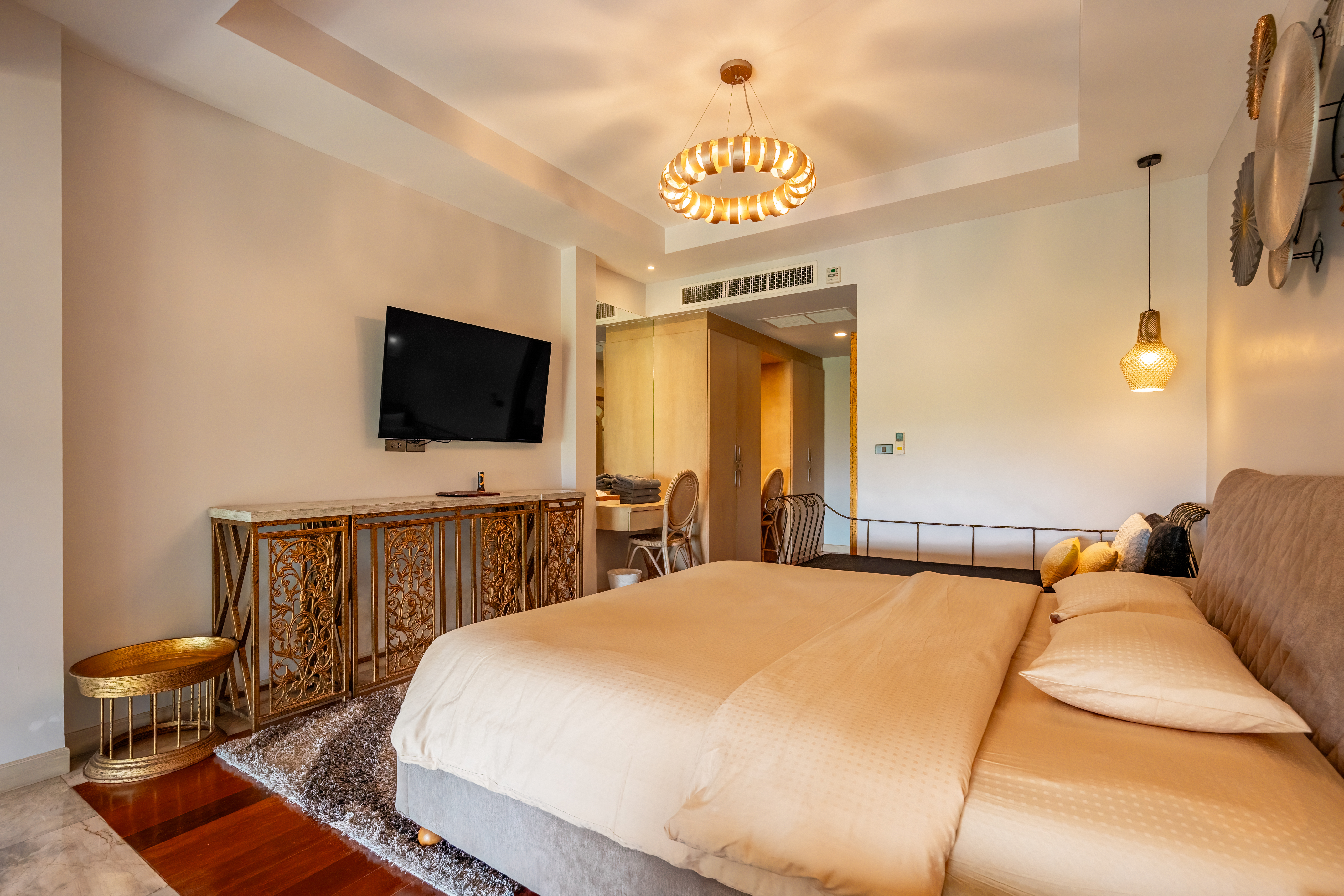 Twin Deluxe with Balcony