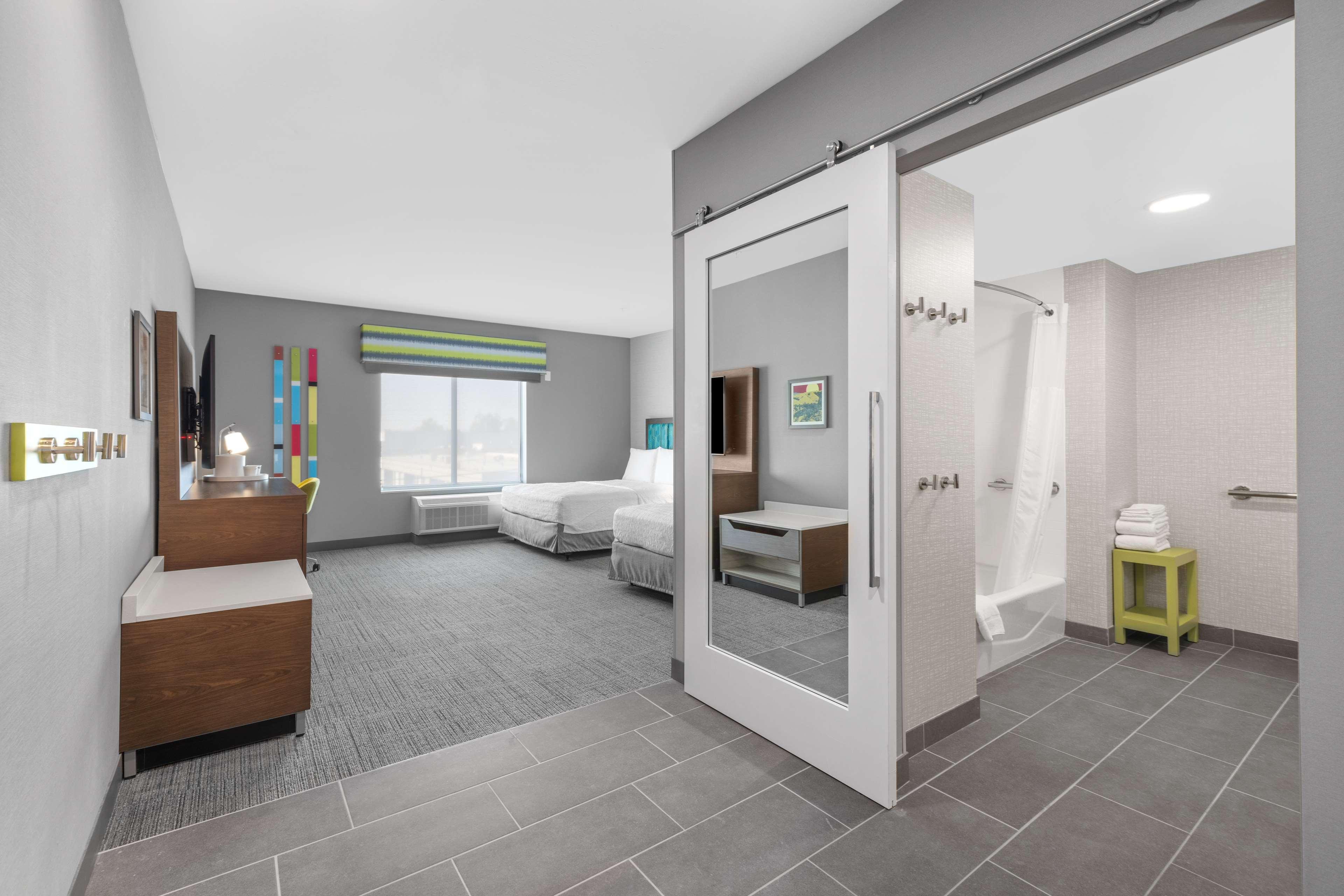 Double Accessible-two Queen Beds