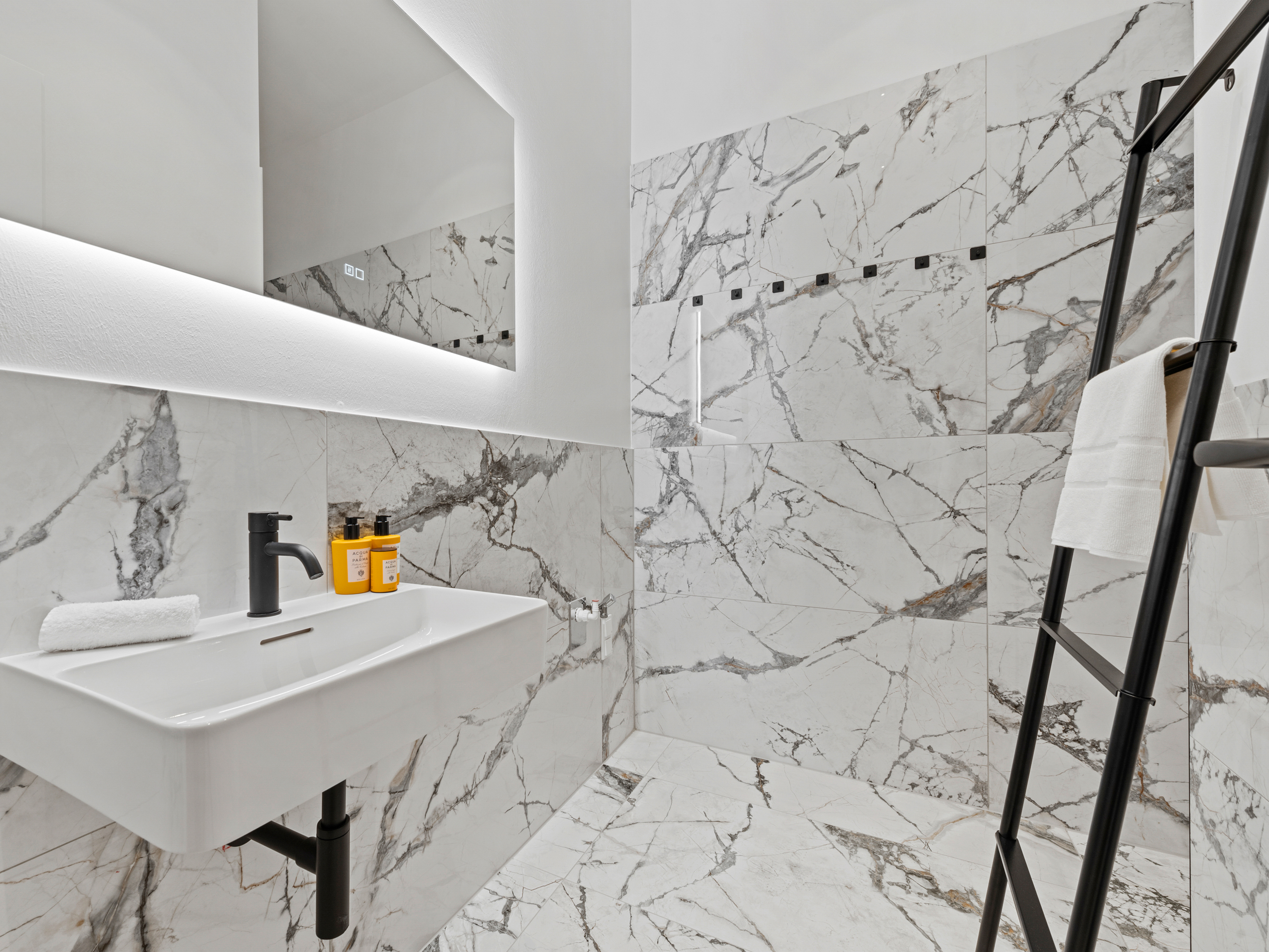 Apartment Deluxe Two Bedroom