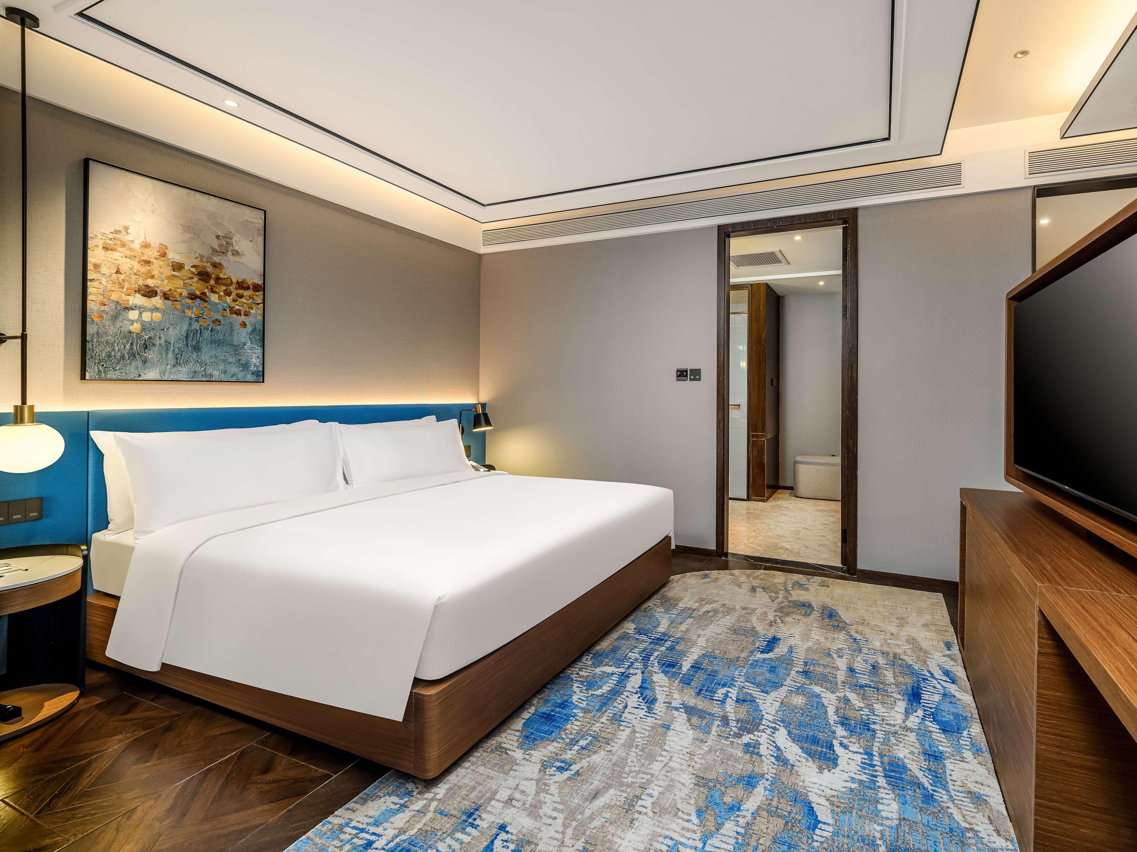 Double Premium King Bed