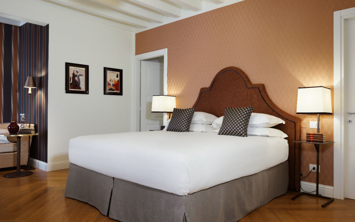 Double or Twin Deluxe