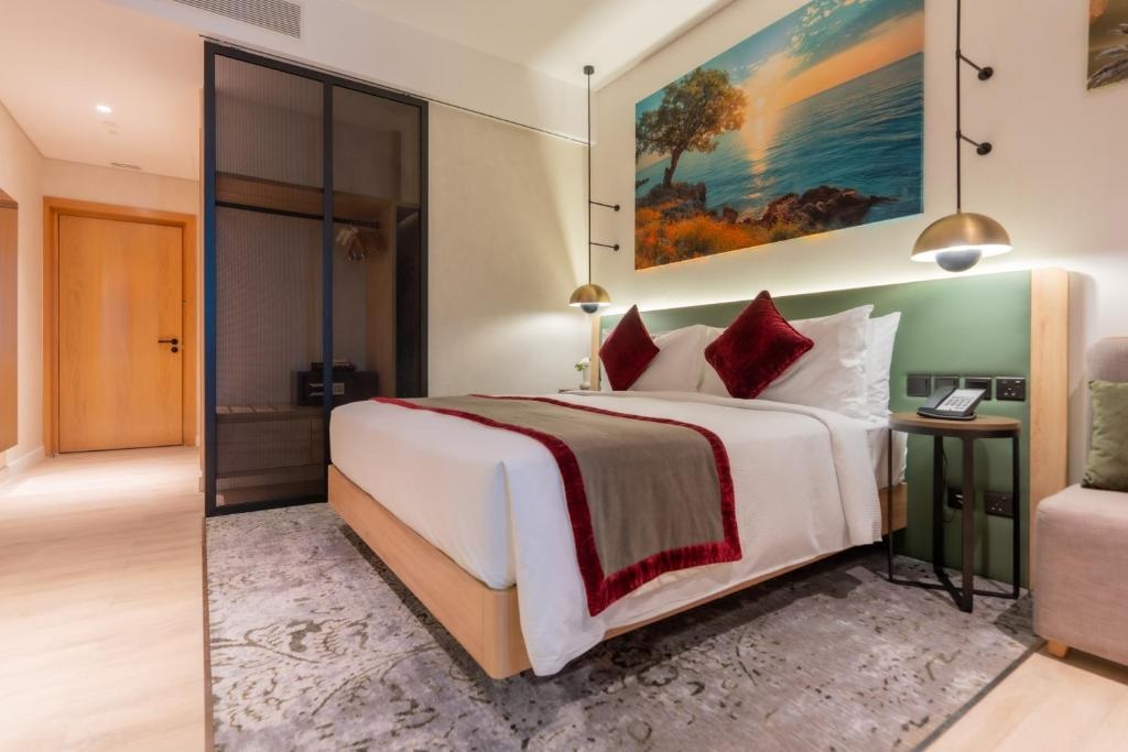 Suite Deluxe King Bed