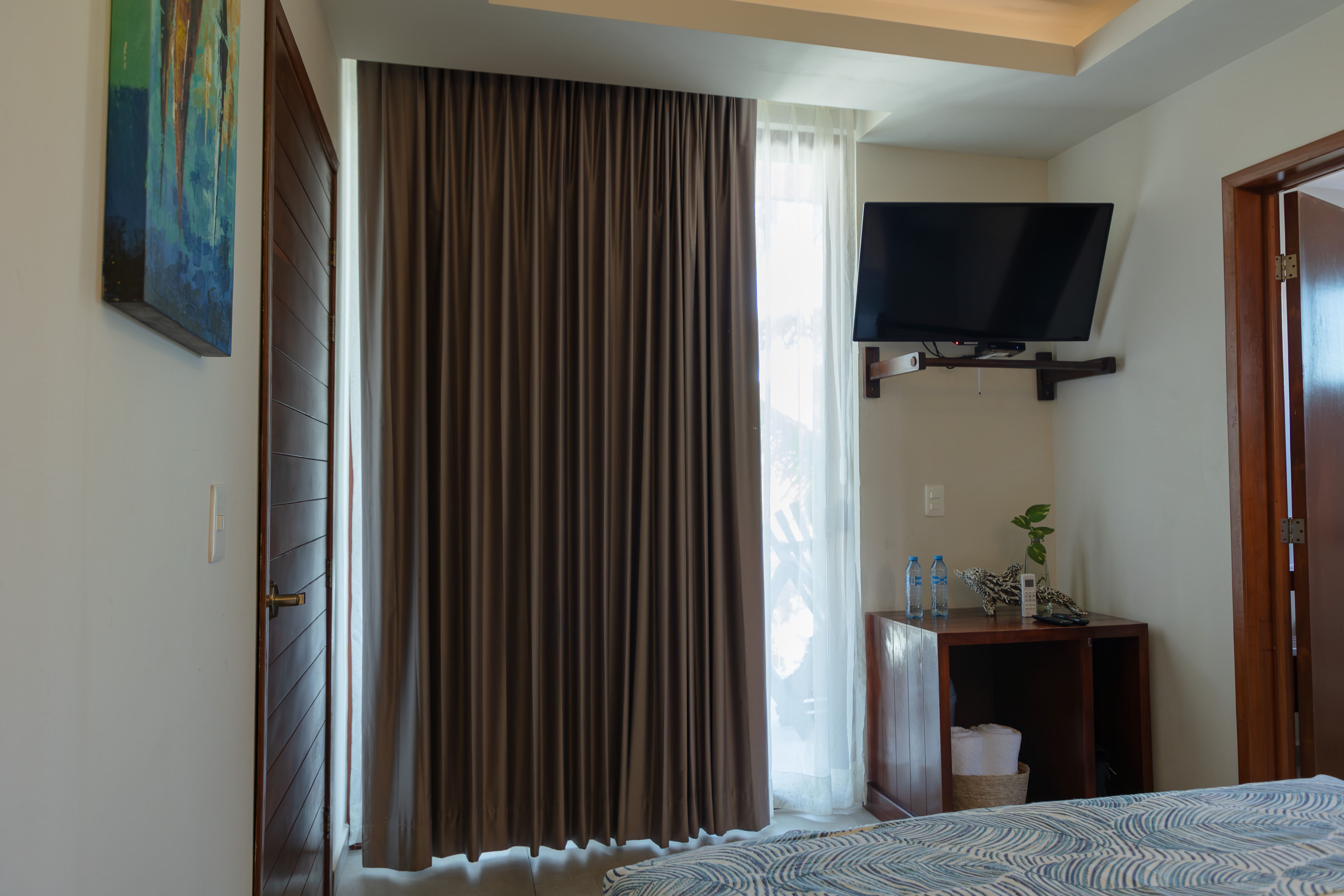 Double Deluxe Queen Bed