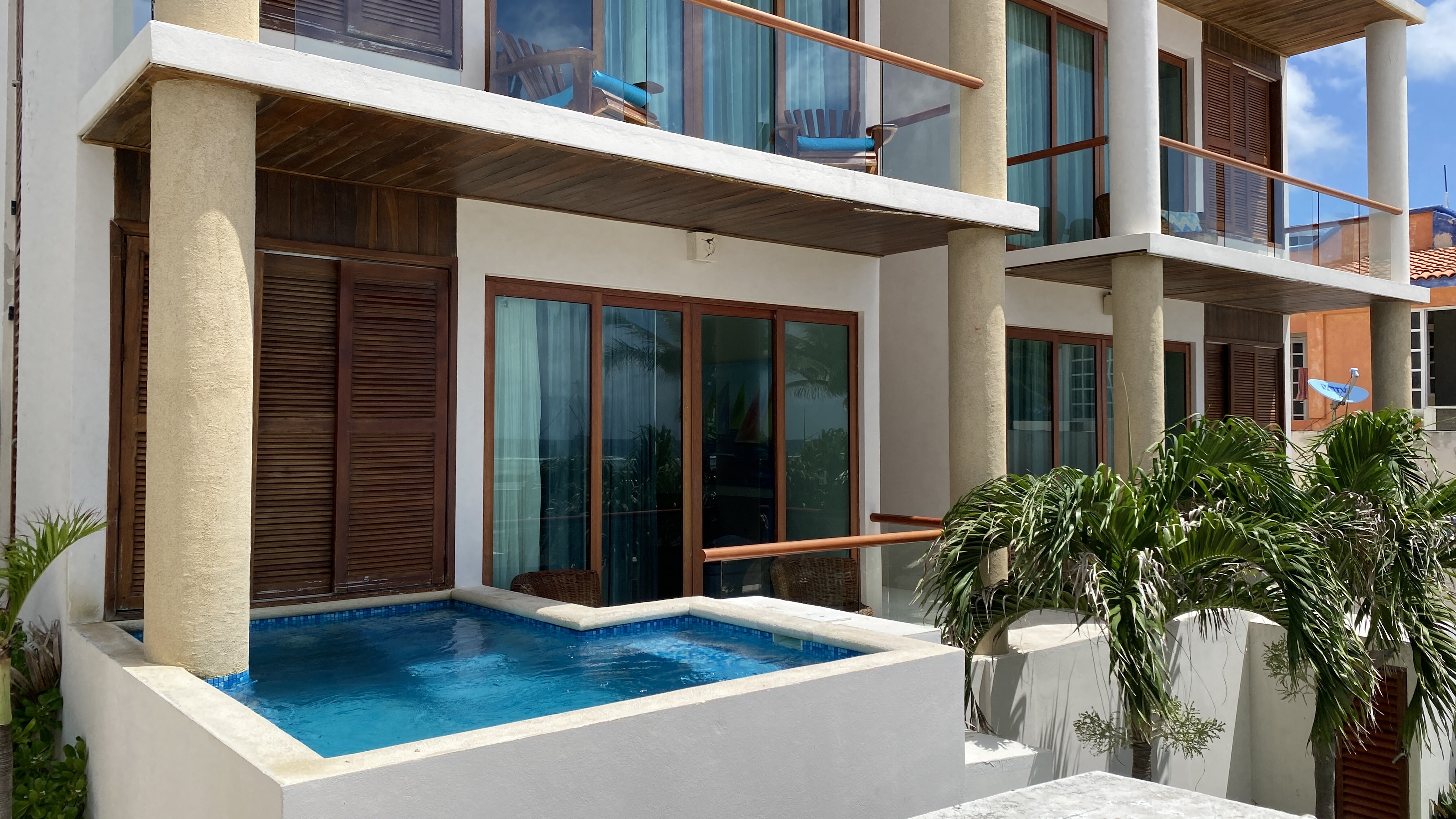 Junior Suite Deluxe Ocean Front