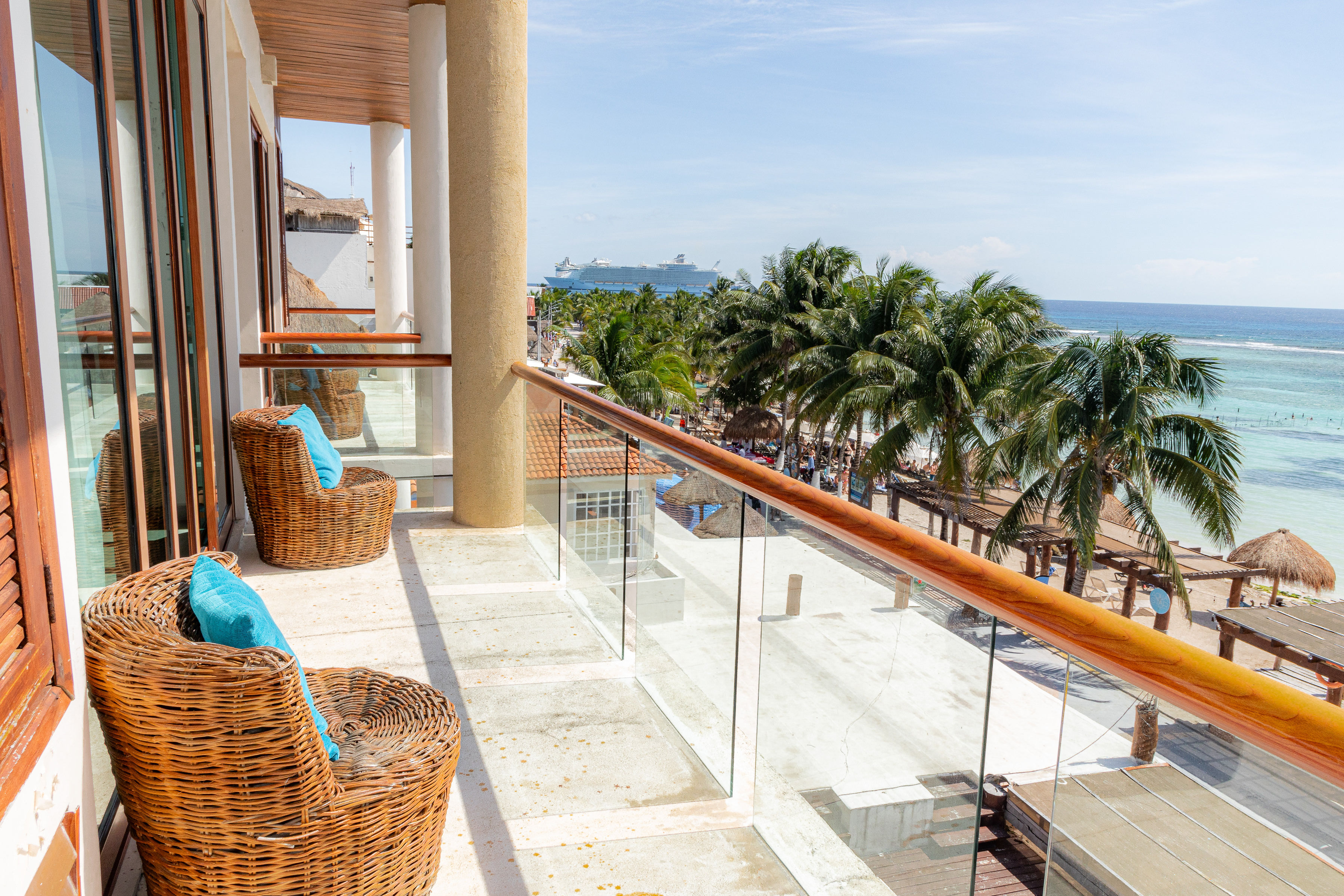 Junior Suite Deluxe Ocean View