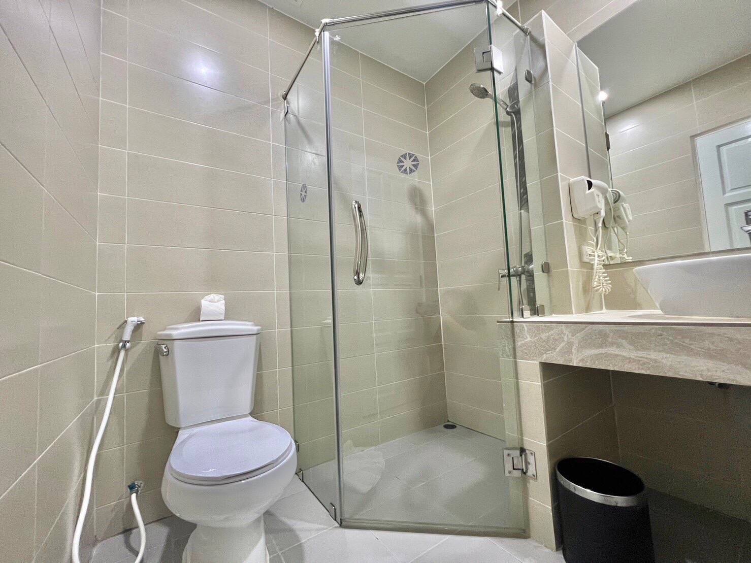 Double or Twin Deluxe Pool View