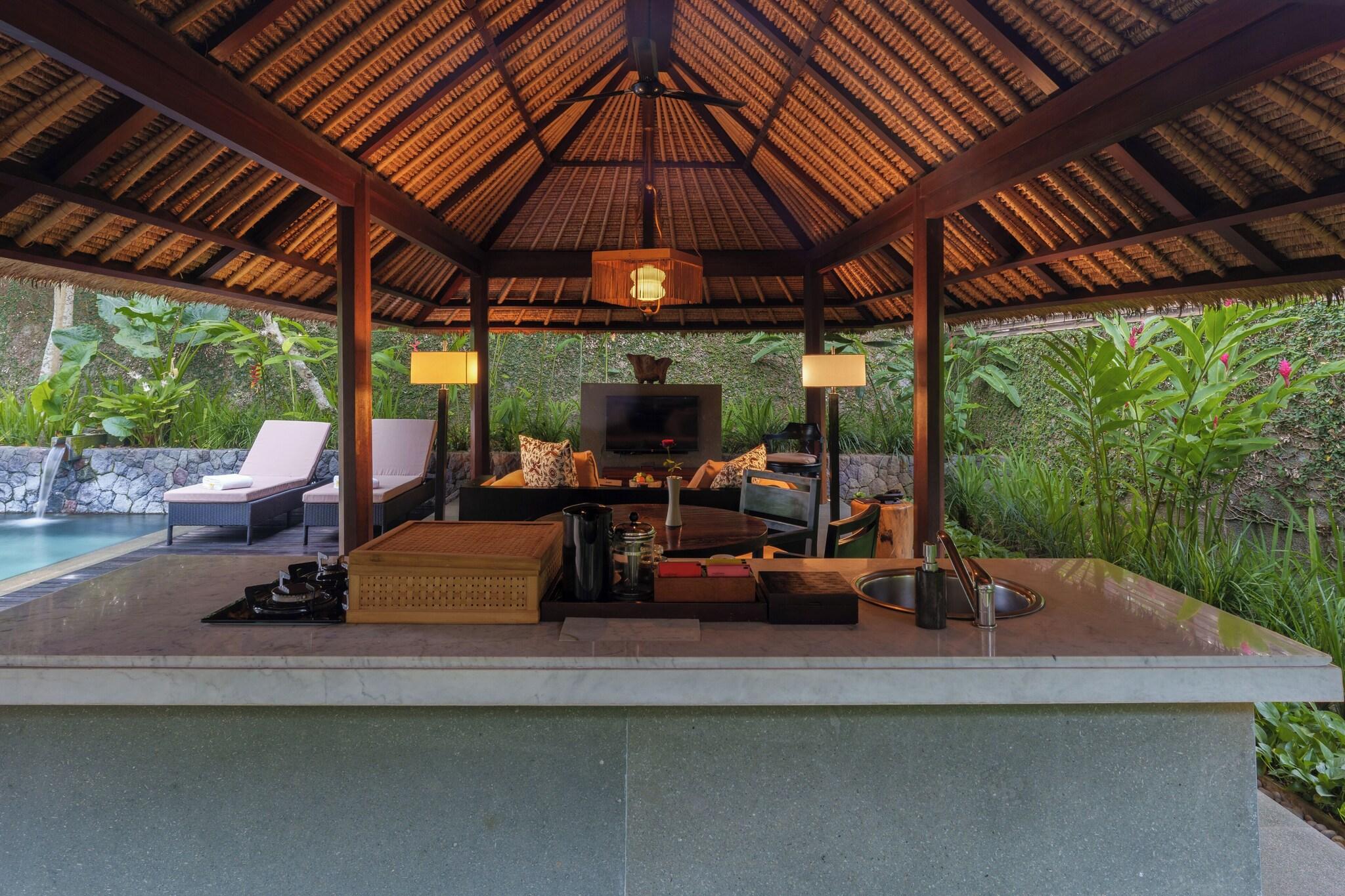 Villa Deluxe King Bed