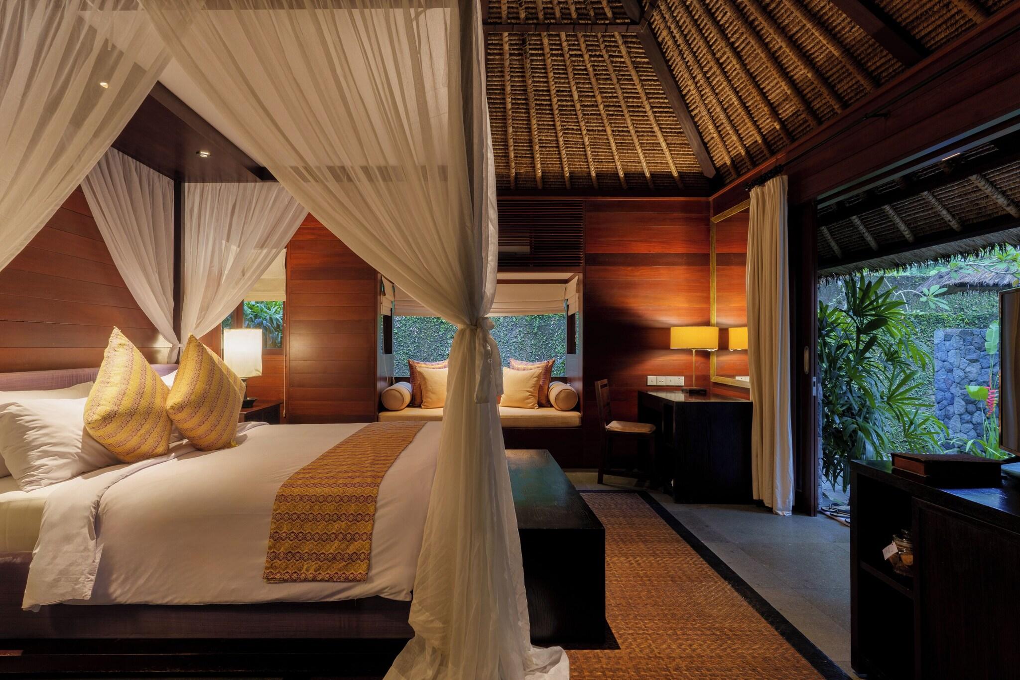 Villa Deluxe King Bed