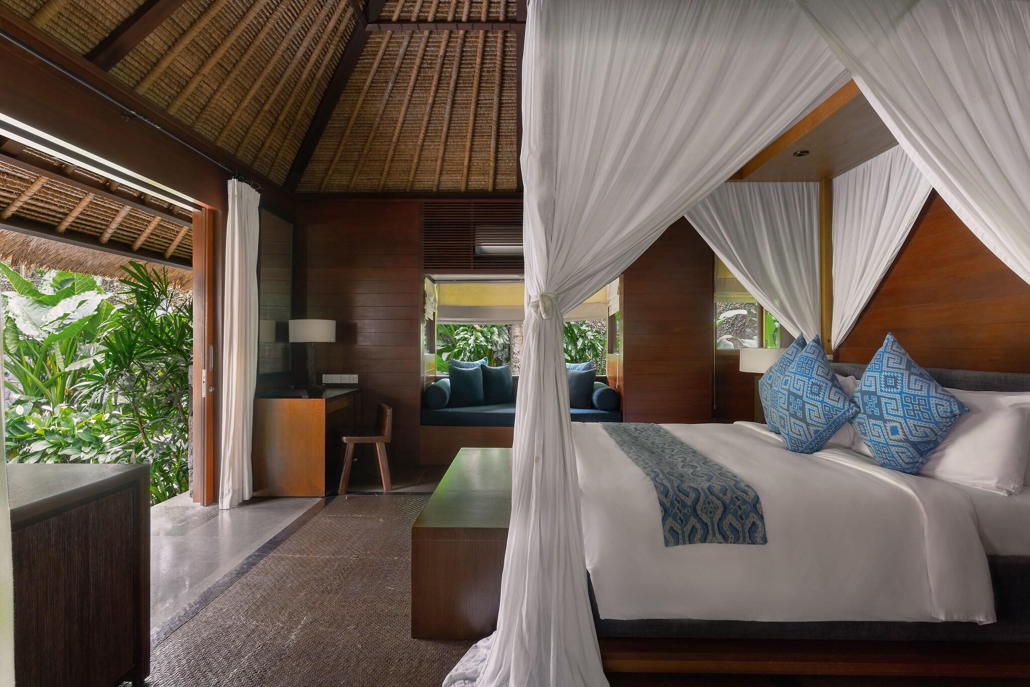 Villa Deluxe King Bed