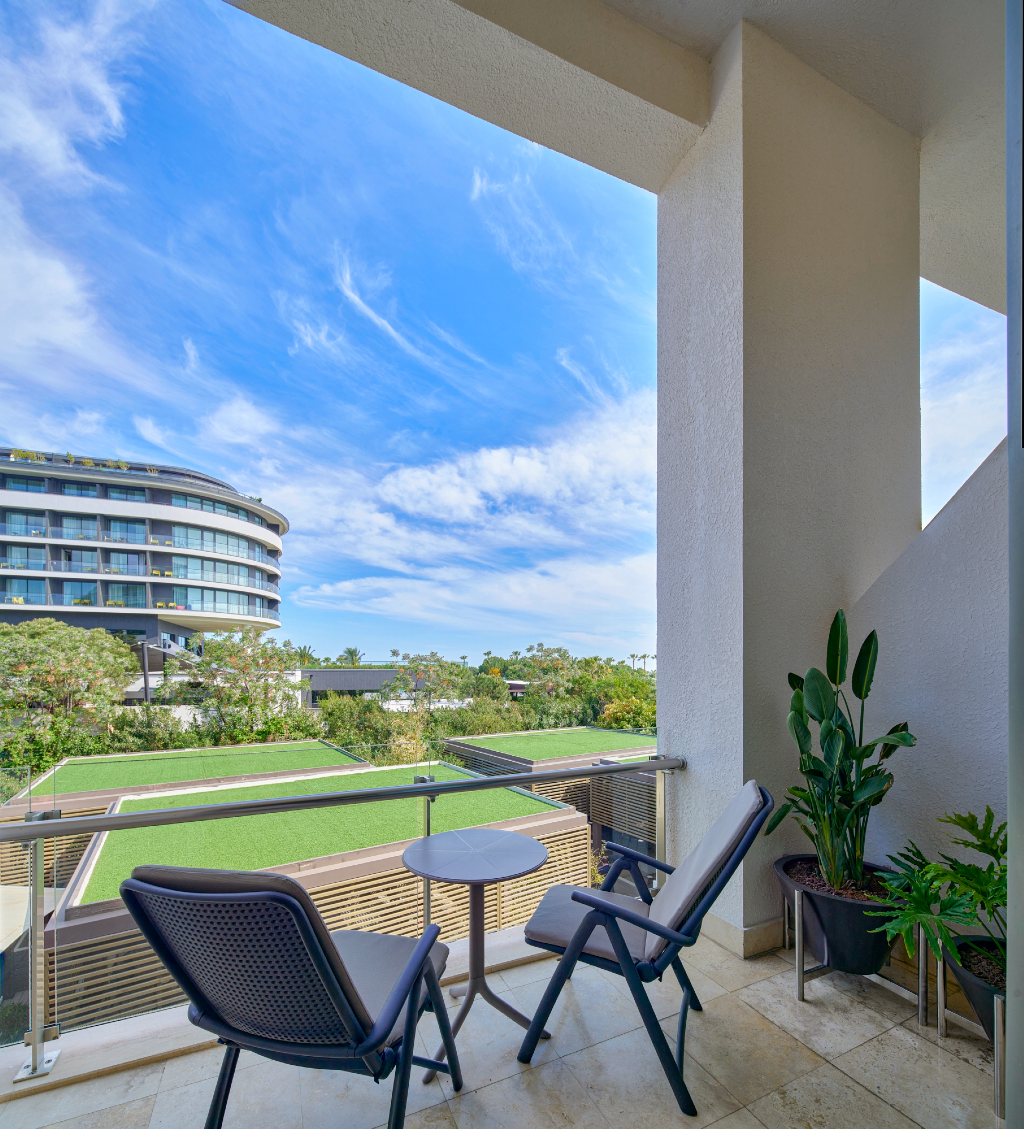 Family Room Land View