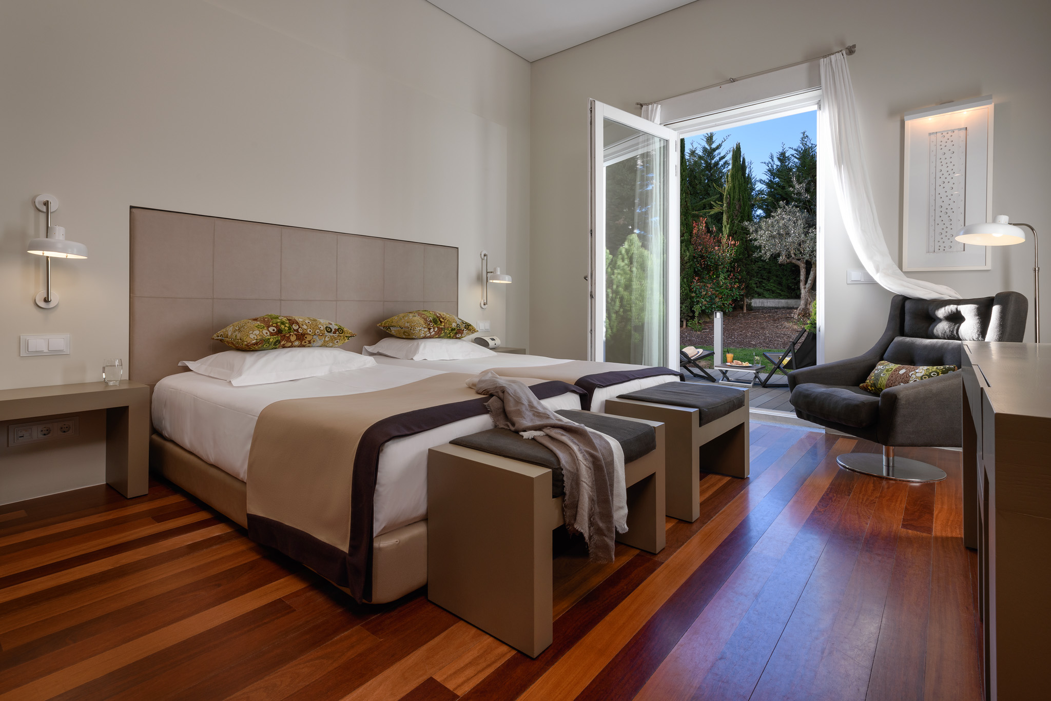 Single Classic with Balcony