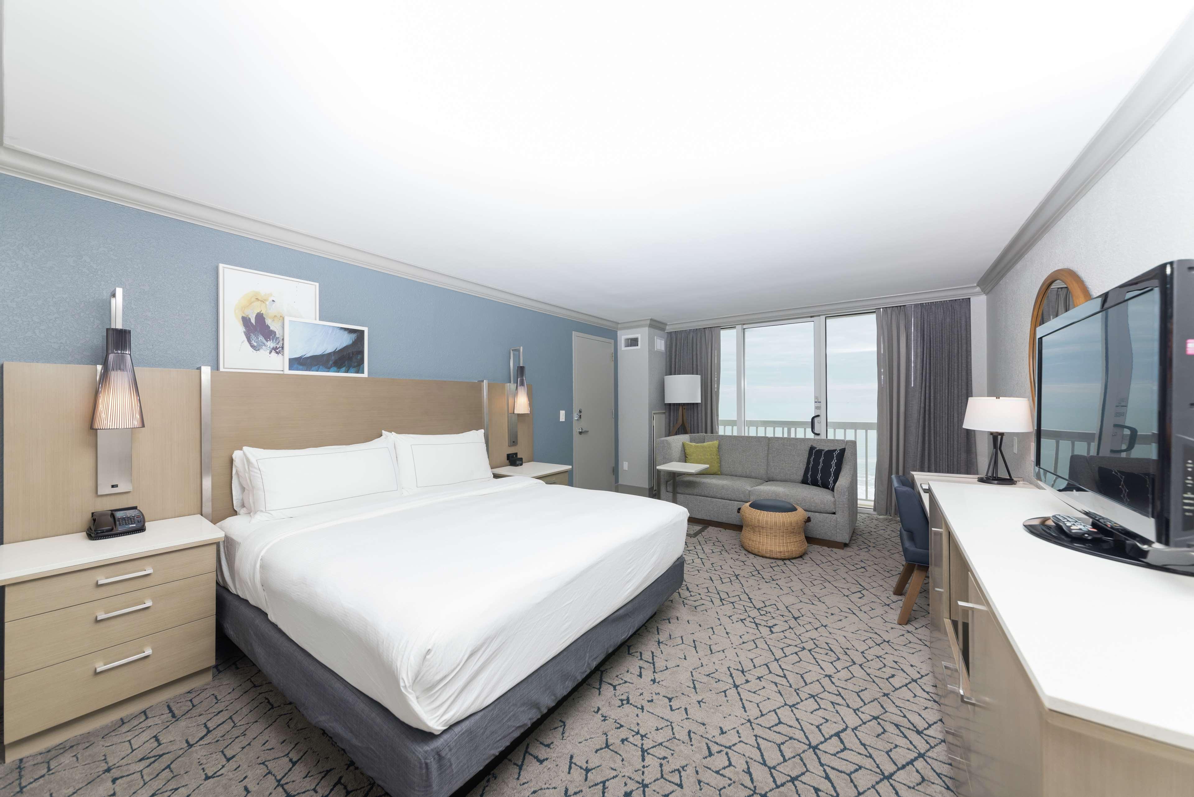 Double Ocean Front King Bed