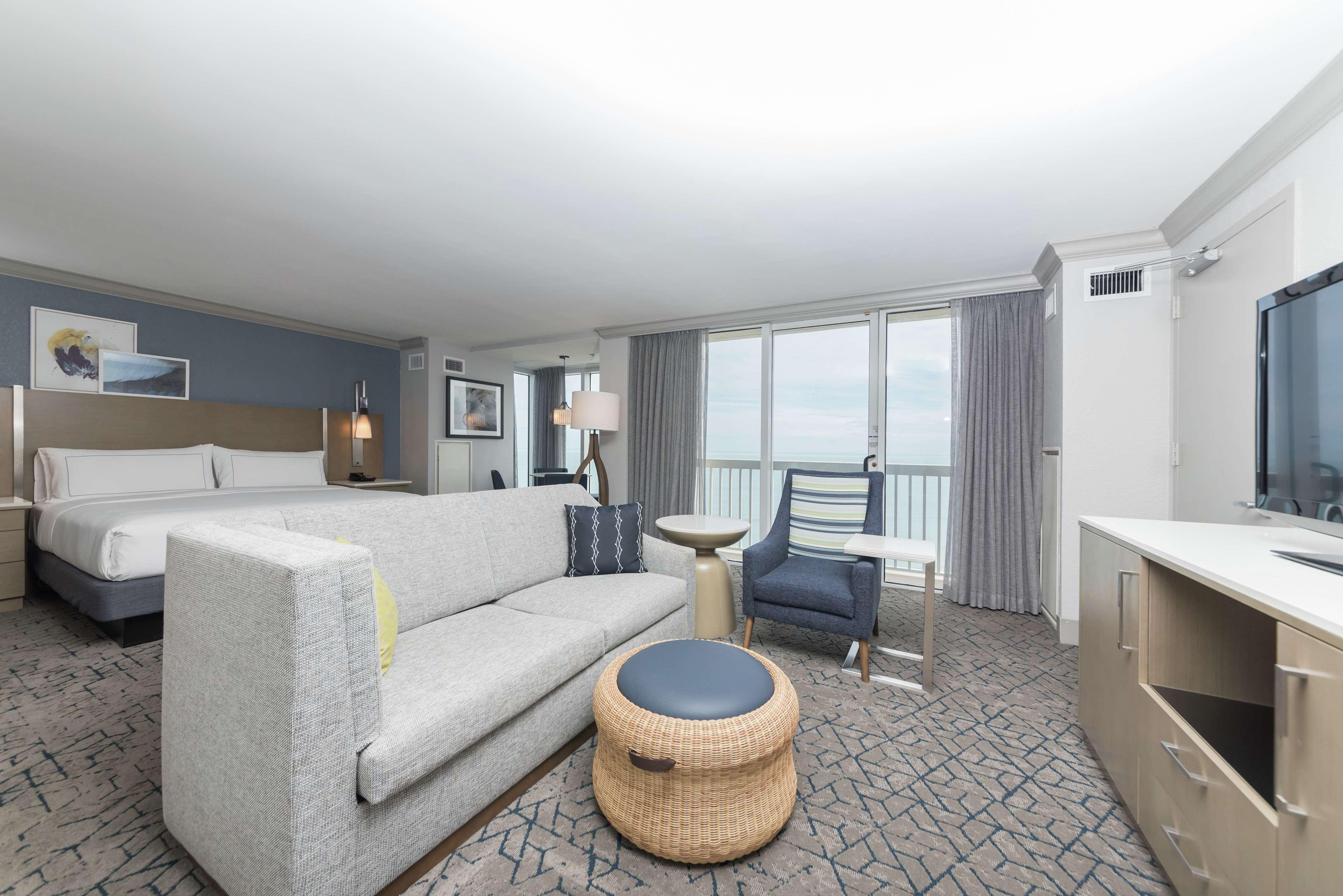 Junior Suite Ocean Front