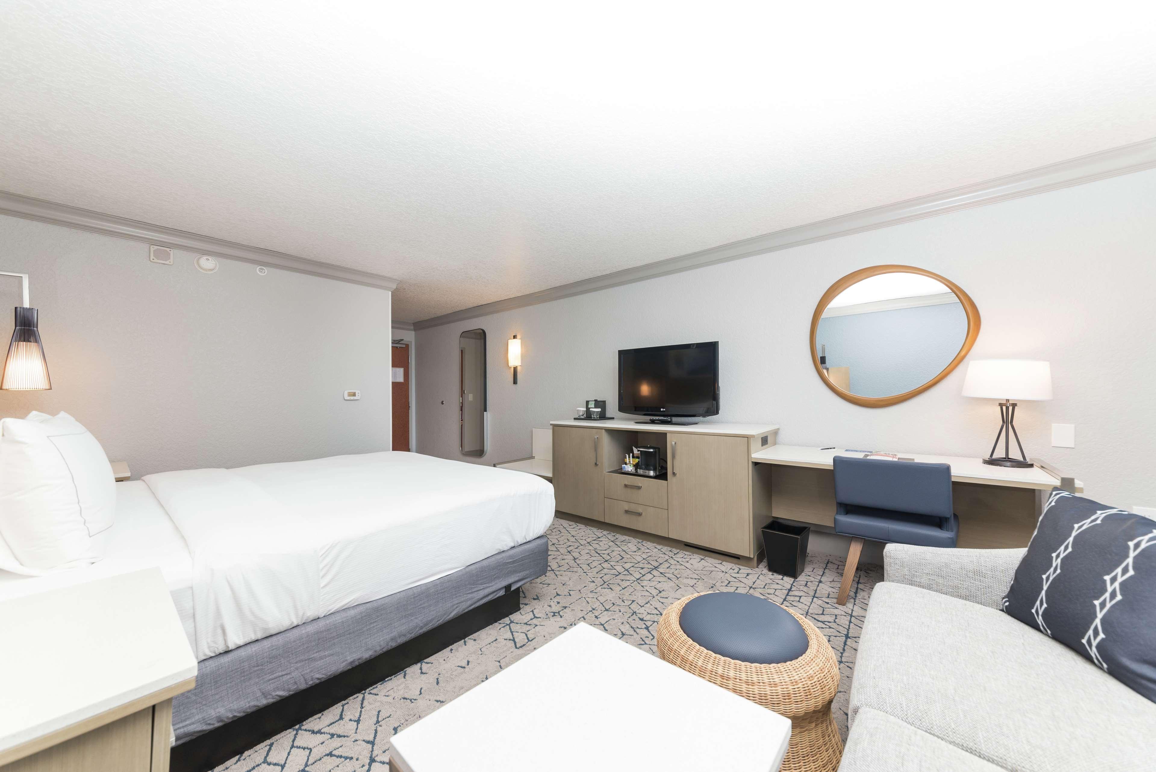 Double Ocean View King Bed