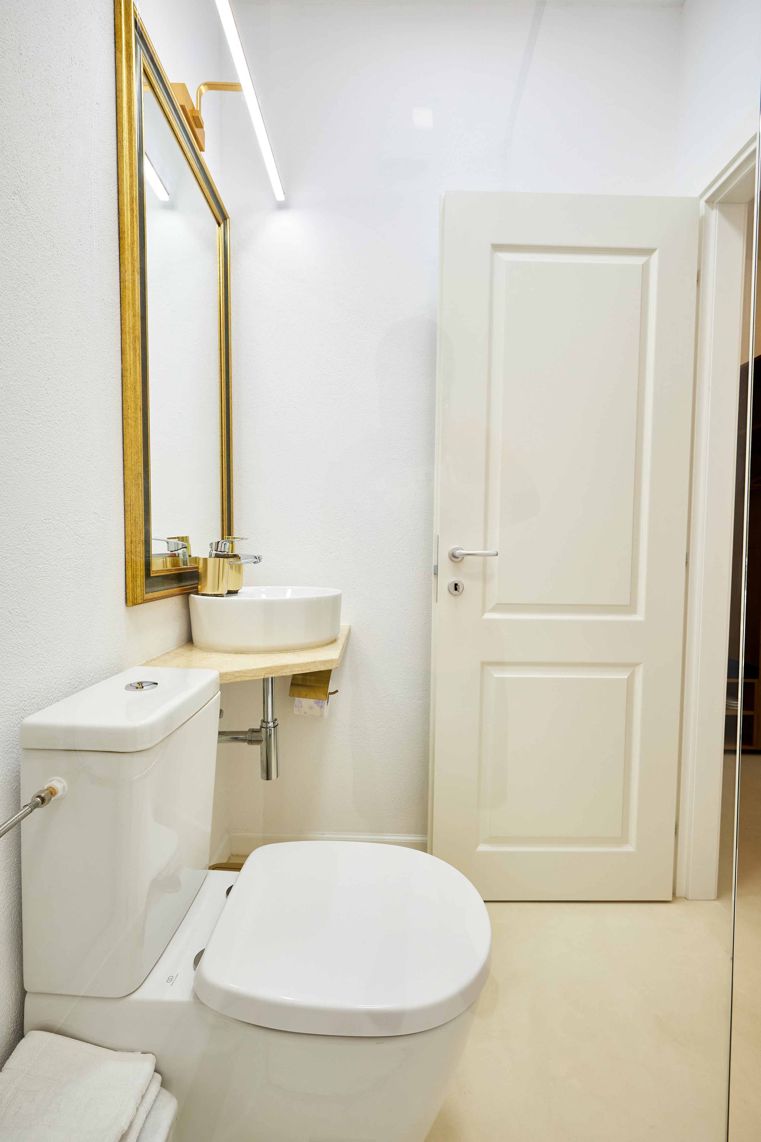 Double Deluxe Queen Bed