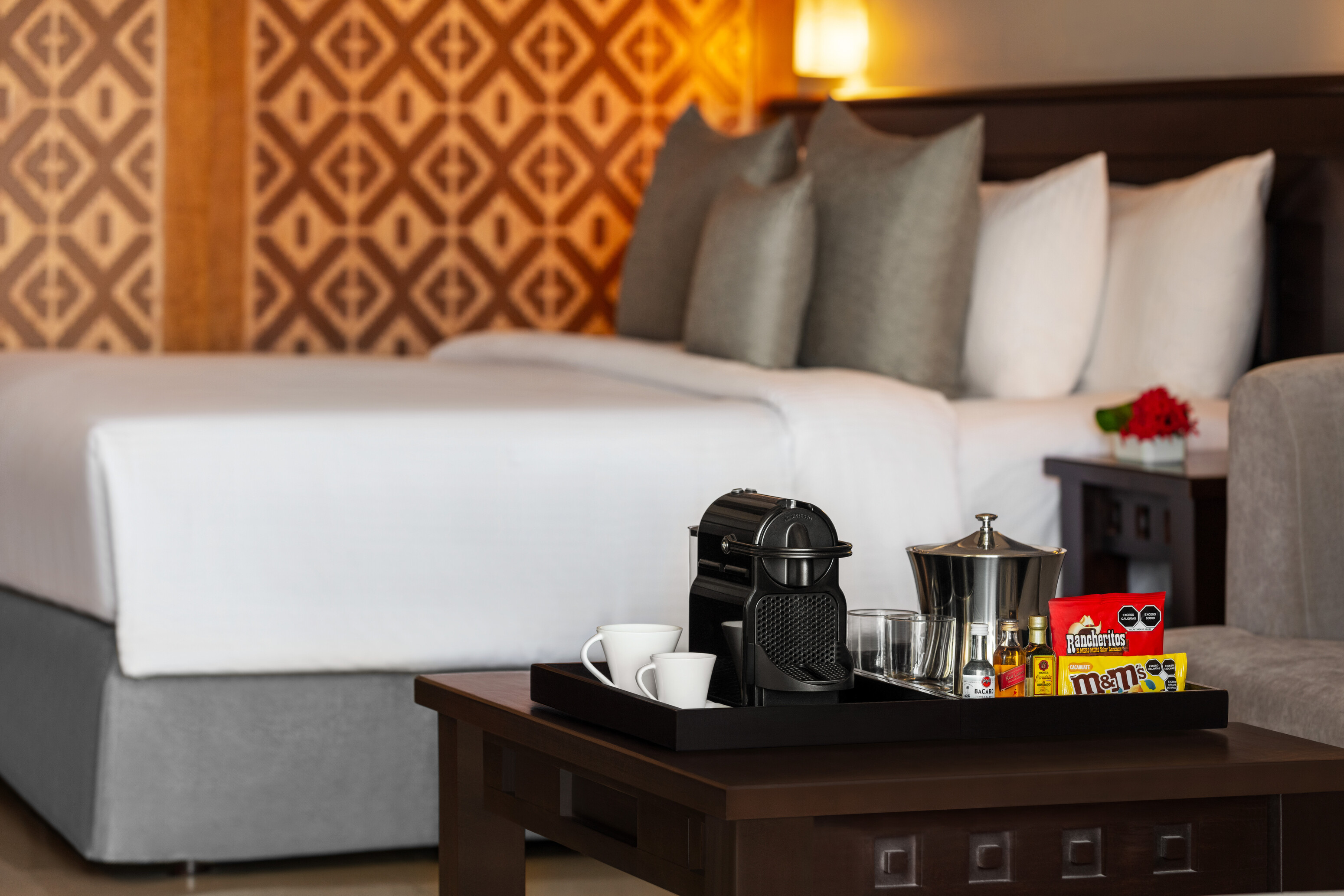 Junior Suite Club King Bed