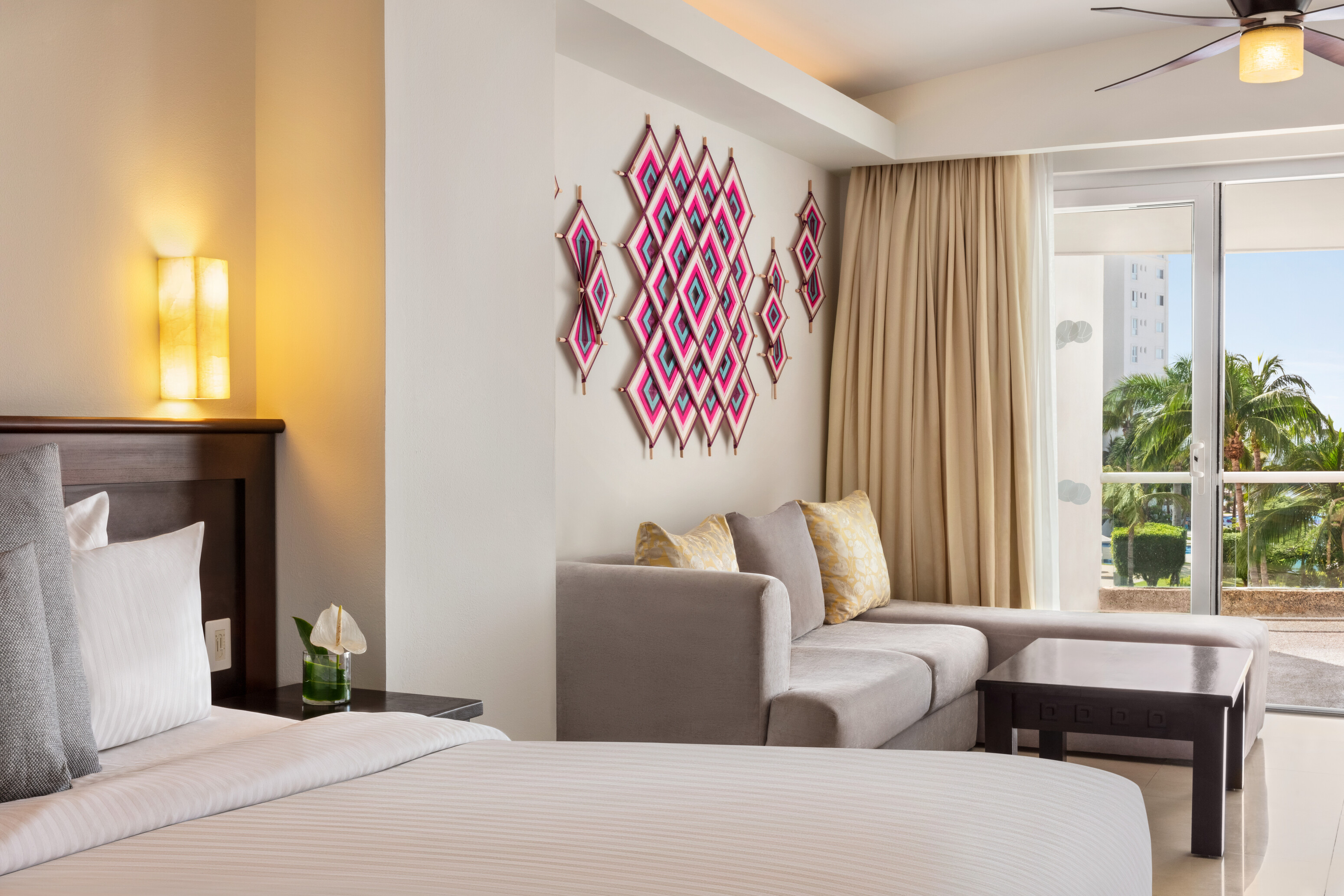 Junior Suite Partial Ocean View King Bed