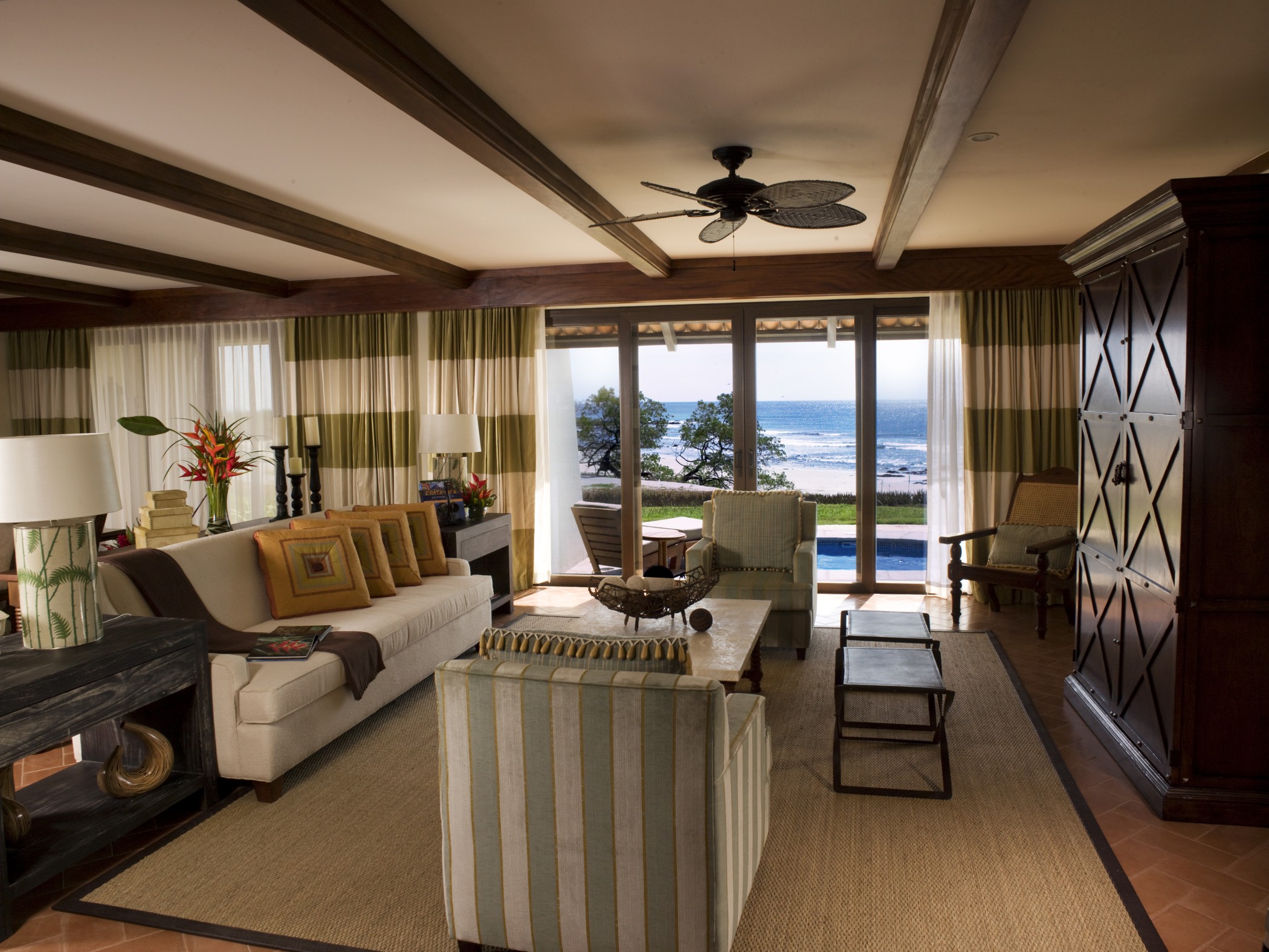 Suite Ocean Front One Bedroom