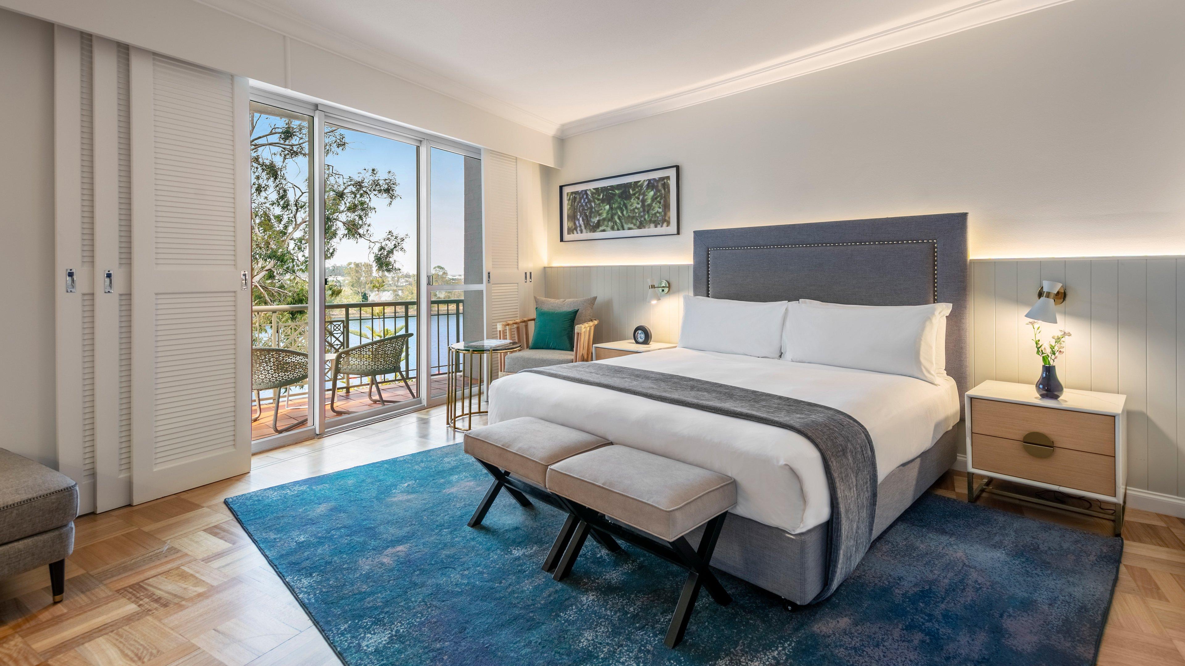 Double Club King Bed