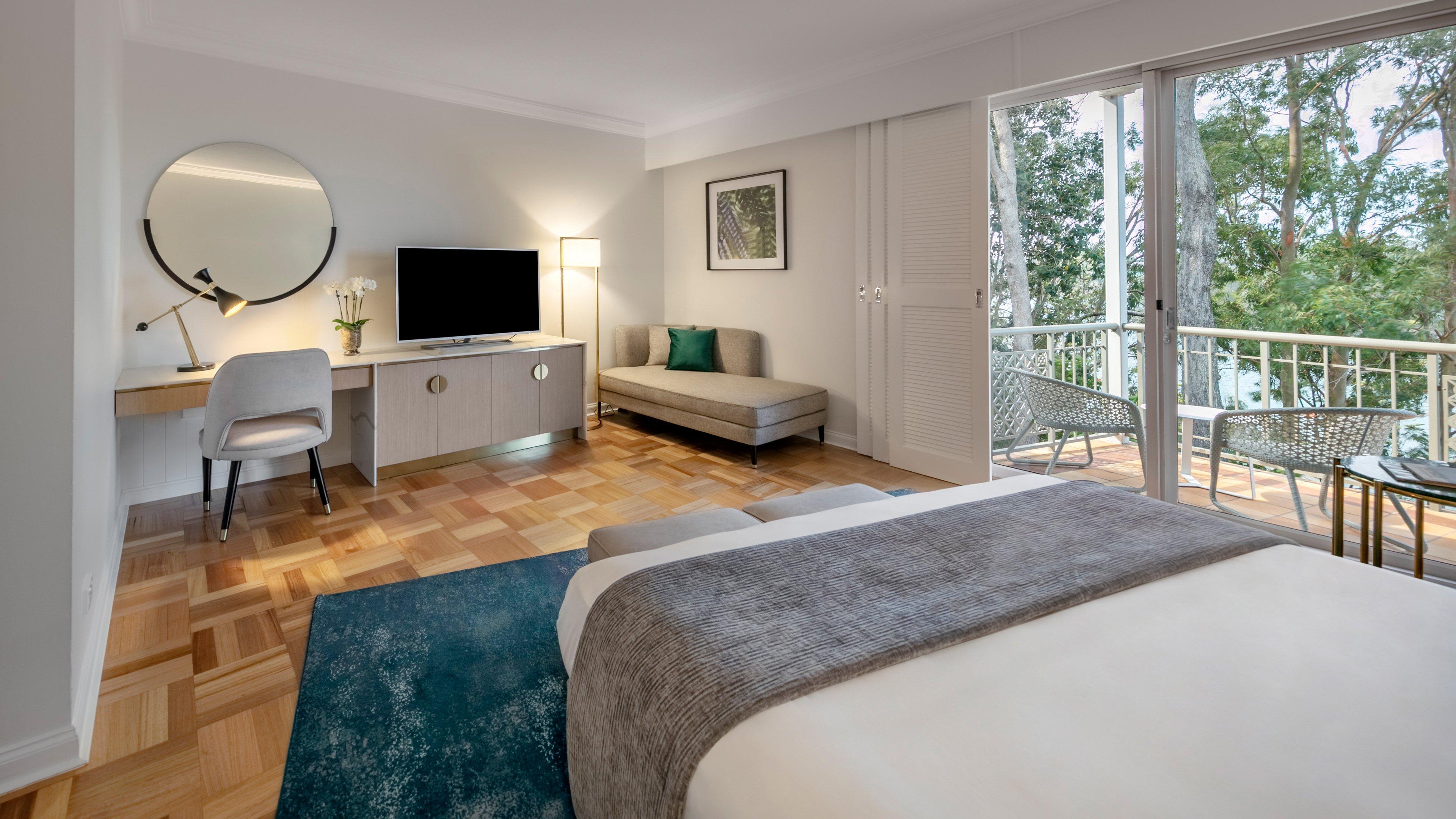 Double Club King Bed