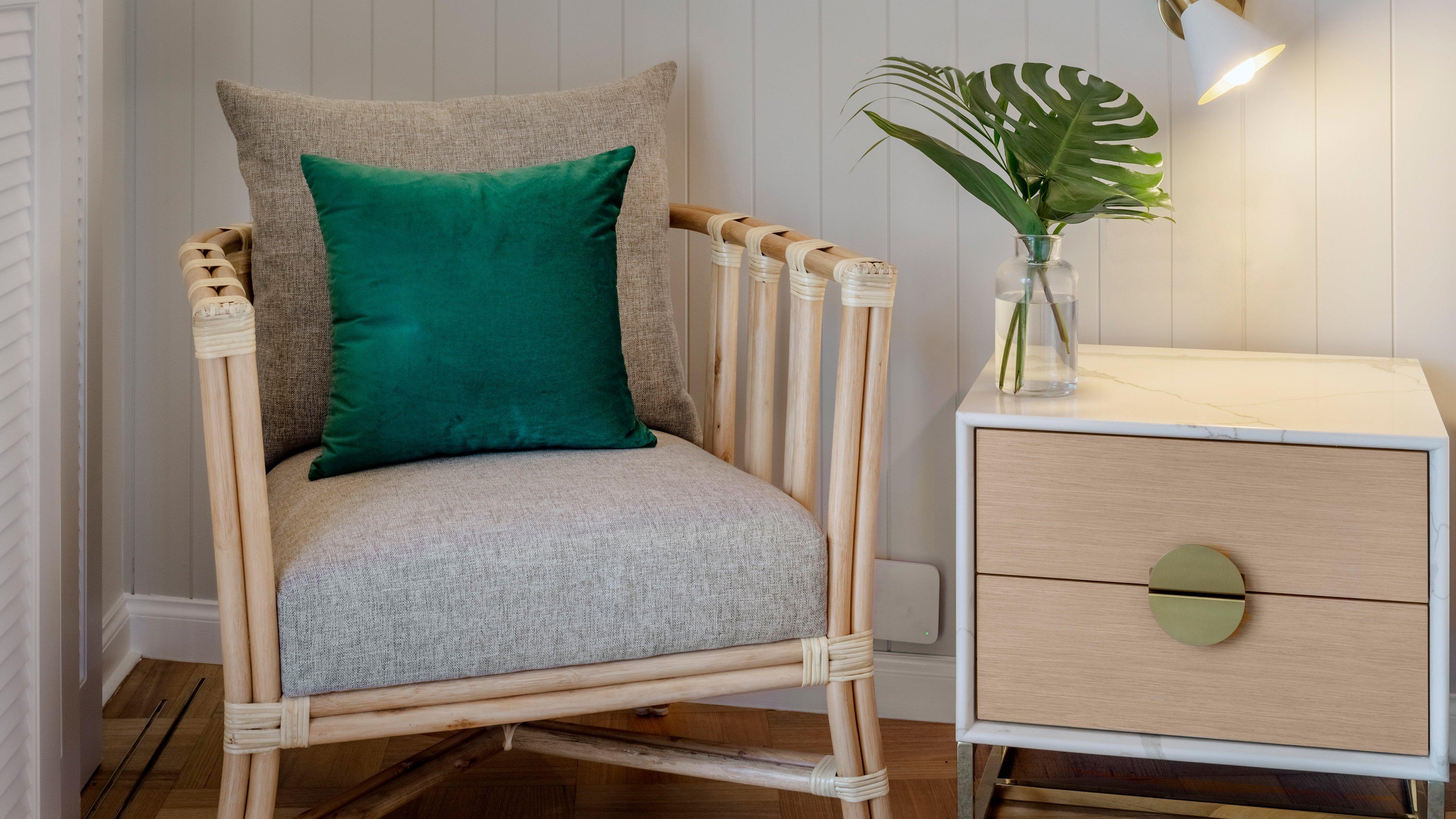 Double Club King Bed