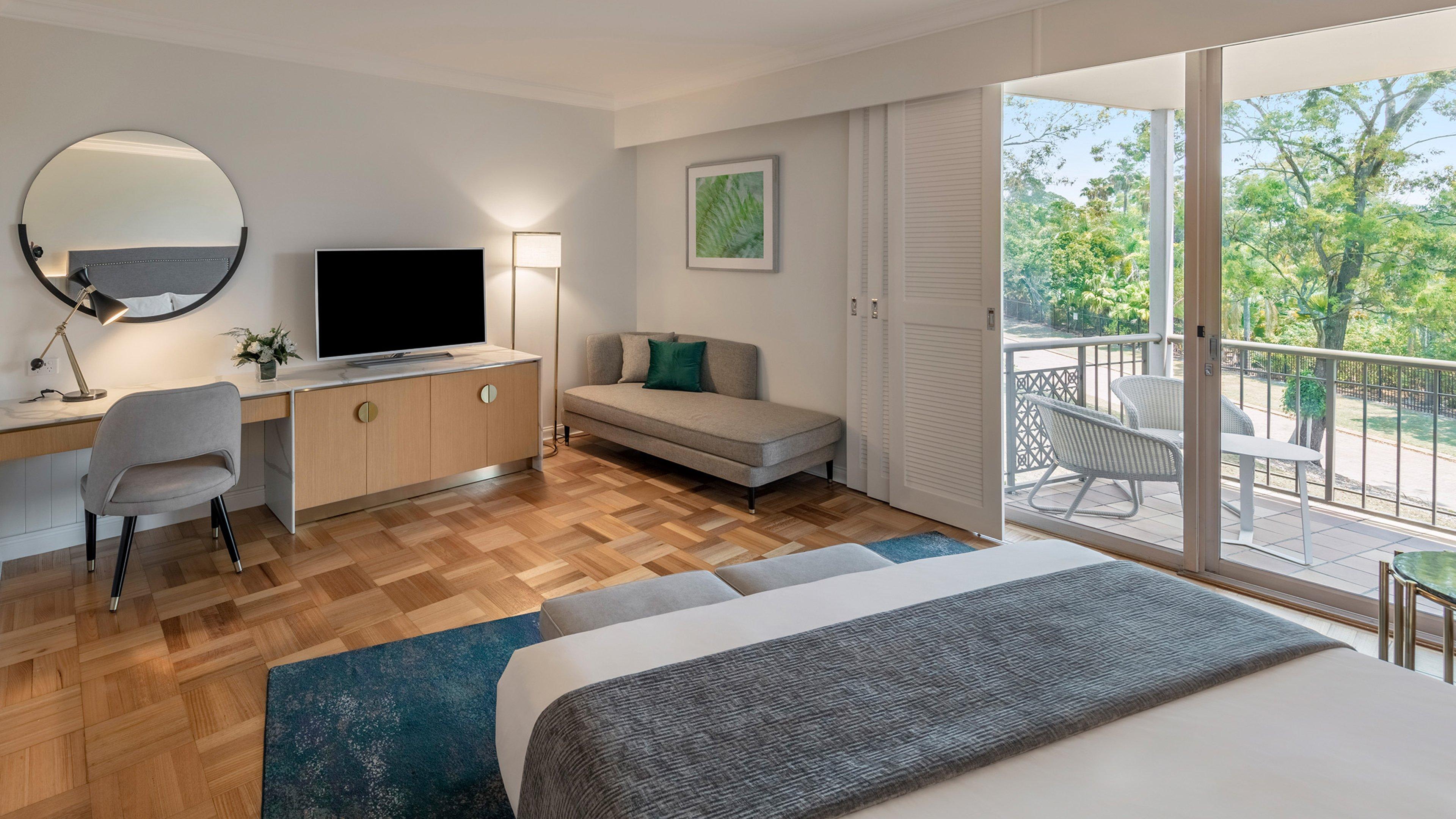 Double Garden View King Bed